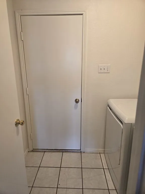 Single Family Residence For Sale in Tarrant County , 850 Valley View Court, Burleson, Texas 76028, 3 Bedroom, 2 Bathroom, 2 Garage spaces, 1,404 Sqft, built in 1998, mls#21392354, Real Estate Agent in Burleson, Homes For Sale in Tarrant county, Homes For Sale in Burleson, Realtor in Burleson Texas, Real Estate Brokerage Independent Realty Texas, Luminita Cordes Realtor