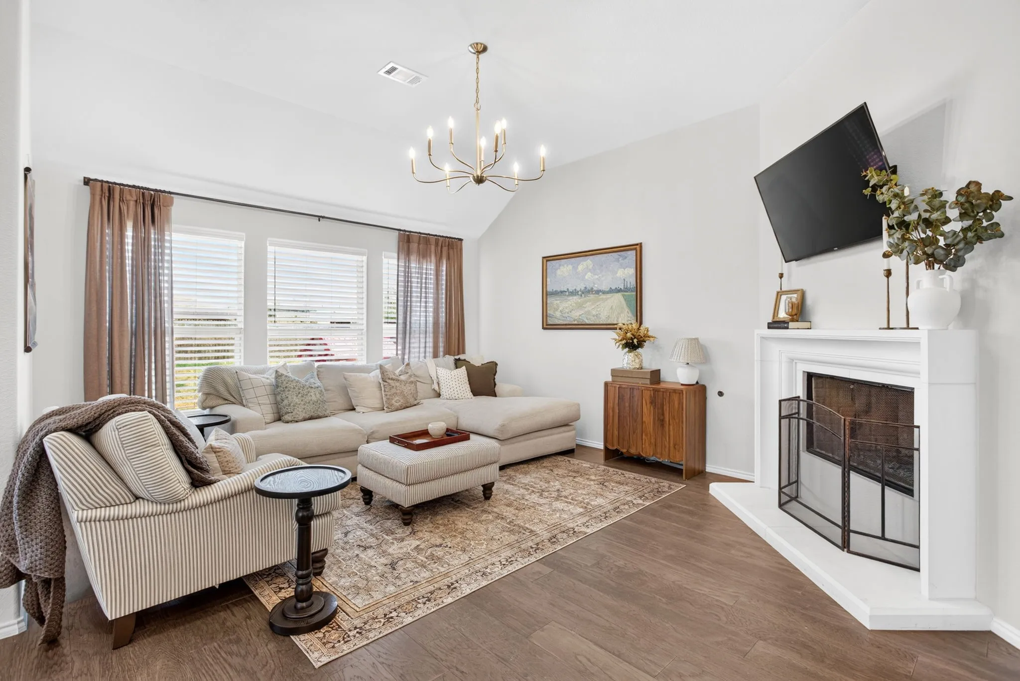 Single Family Residence For Sale in Tarrant County , 4404 Mill Falls Drive, Fort Worth, Texas 76036, 4 Bedroom, 2 Bathroom, 2 Garage spaces, 1,929 Sqft, built in 2023, mls#21395624, Real Estate Agent in Fort Worth, Homes For Sale in Tarrant county, Homes For Sale in Fort Worth, Realtor in Fort Worth Texas, Real Estate Brokerage Independent Realty Texas, Luminita Cordes Realtor