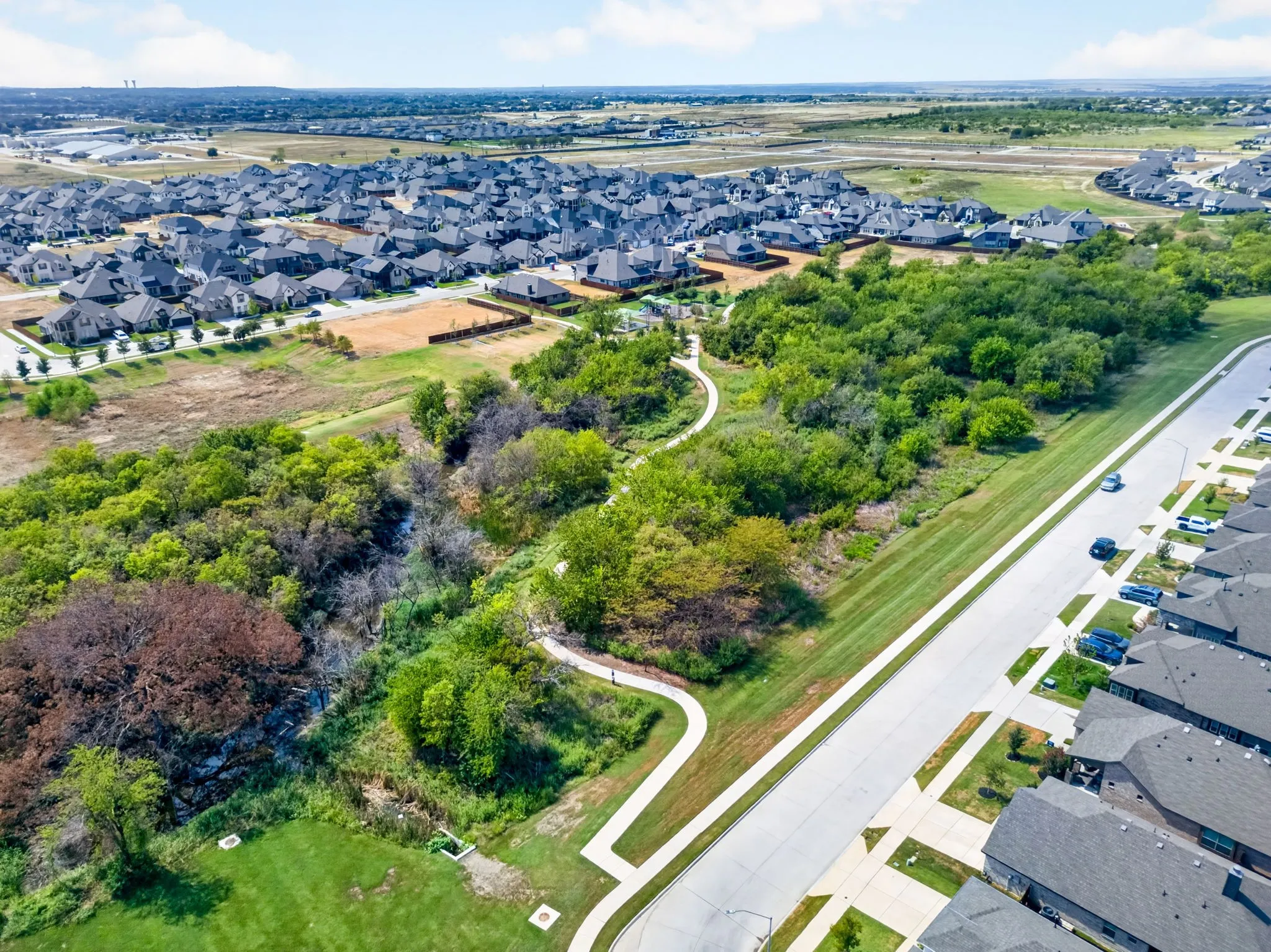 Single Family Residence For Sale in Tarrant County , 4404 Mill Falls Drive, Fort Worth, Texas 76036, 4 Bedroom, 2 Bathroom, 2 Garage spaces, 1,929 Sqft, built in 2023, mls#21395624, Real Estate Agent in Fort Worth, Homes For Sale in Tarrant county, Homes For Sale in Fort Worth, Realtor in Fort Worth Texas, Real Estate Brokerage Independent Realty Texas, Luminita Cordes Realtor