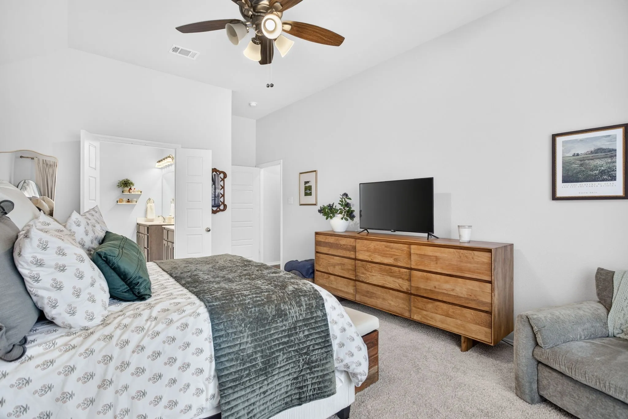 Single Family Residence For Sale in Tarrant County , 4404 Mill Falls Drive, Fort Worth, Texas 76036, 4 Bedroom, 2 Bathroom, 2 Garage spaces, 1,929 Sqft, built in 2023, mls#21395624, Real Estate Agent in Fort Worth, Homes For Sale in Tarrant county, Homes For Sale in Fort Worth, Realtor in Fort Worth Texas, Real Estate Brokerage Independent Realty Texas, Luminita Cordes Realtor