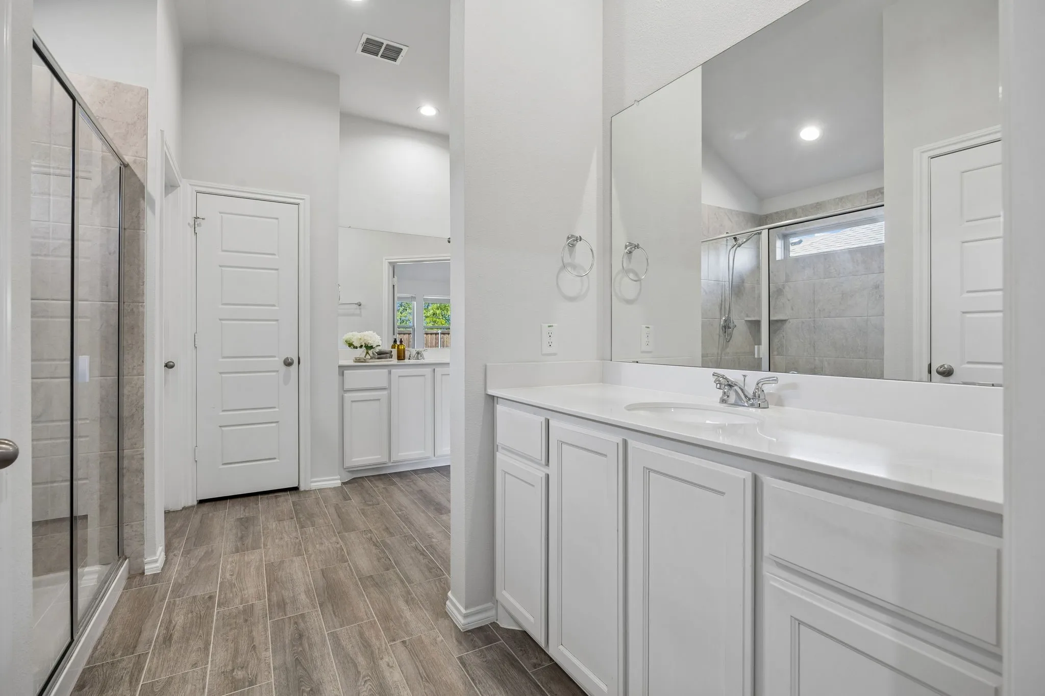 Single Family Residence For Sale in Rockwall County , 3019 Duck Heights Avenue, Royse City, Texas 75189, 3 Bedroom, 2 Bathroom, 2 Garage spaces, 2,276 Sqft, built in 2023, mls#21394740, Real Estate Agent in Royse City, Homes For Sale in Rockwall county, Homes For Sale in Royse City, Realtor in Royse City Texas, Real Estate Brokerage Independent Realty Texas, Luminita Cordes Realtor