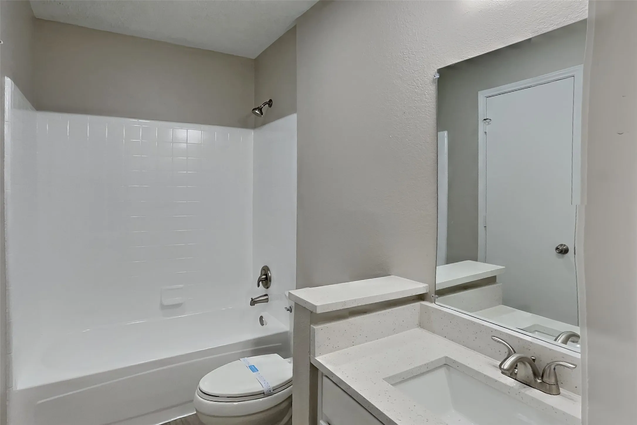 Single Family Residence For Rent in Dallas County , 8809 Pheasant Run Drive, Rowlett, Texas 75089, 3 Bedroom, 2 Bathroom, 2 Garage spaces, 1,470 Sqft, built in 1990, mls#21395872, Real Estate Agent in Rowlett, Homes For Rent in Dallas county, Homes For Rent in Rowlett, Realtor in Rowlett Texas, Real Estate Brokerage Independent Realty Texas, Luminita Cordes Realtor