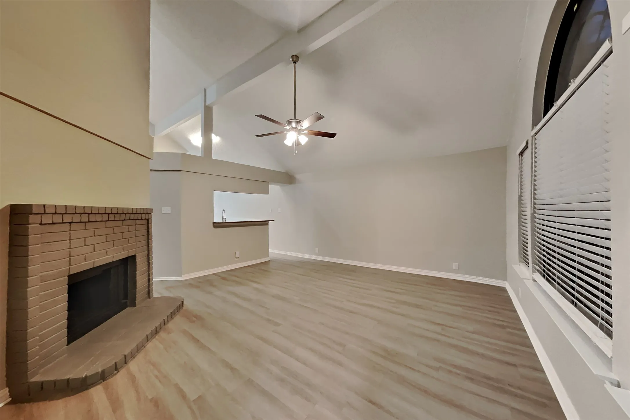 Single Family Residence For Rent in Dallas County , 8809 Pheasant Run Drive, Rowlett, Texas 75089, 3 Bedroom, 2 Bathroom, 2 Garage spaces, 1,470 Sqft, built in 1990, mls#21395872, Real Estate Agent in Rowlett, Homes For Rent in Dallas county, Homes For Rent in Rowlett, Realtor in Rowlett Texas, Real Estate Brokerage Independent Realty Texas, Luminita Cordes Realtor