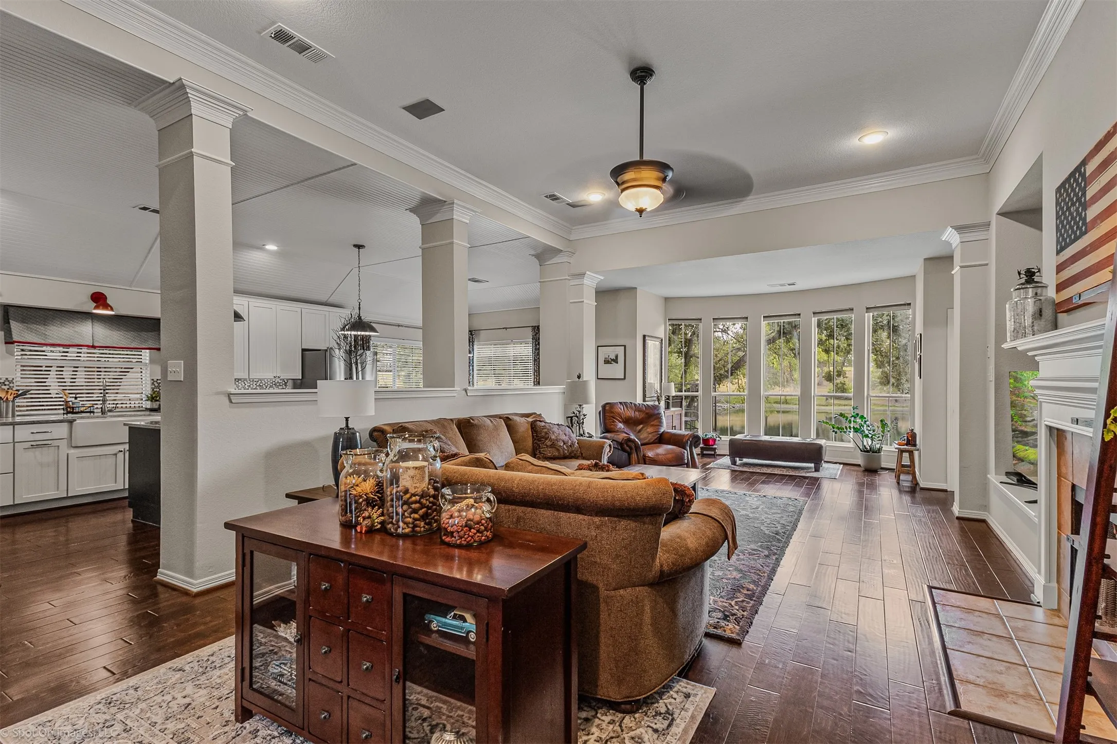 Single Family Residence For Sale in Rockwall County , 208 Lionhart Place, Rockwall, Texas 75032, 4 Bedroom, 3 Bathroom, 2 Garage spaces, 2,610 Sqft, built in 1996, mls#21389430, Real Estate Agent in Rockwall, Homes For Sale in Rockwall county, Homes For Sale in Rockwall, Realtor in Rockwall Texas, Real Estate Brokerage Independent Realty Texas, Luminita Cordes Realtor