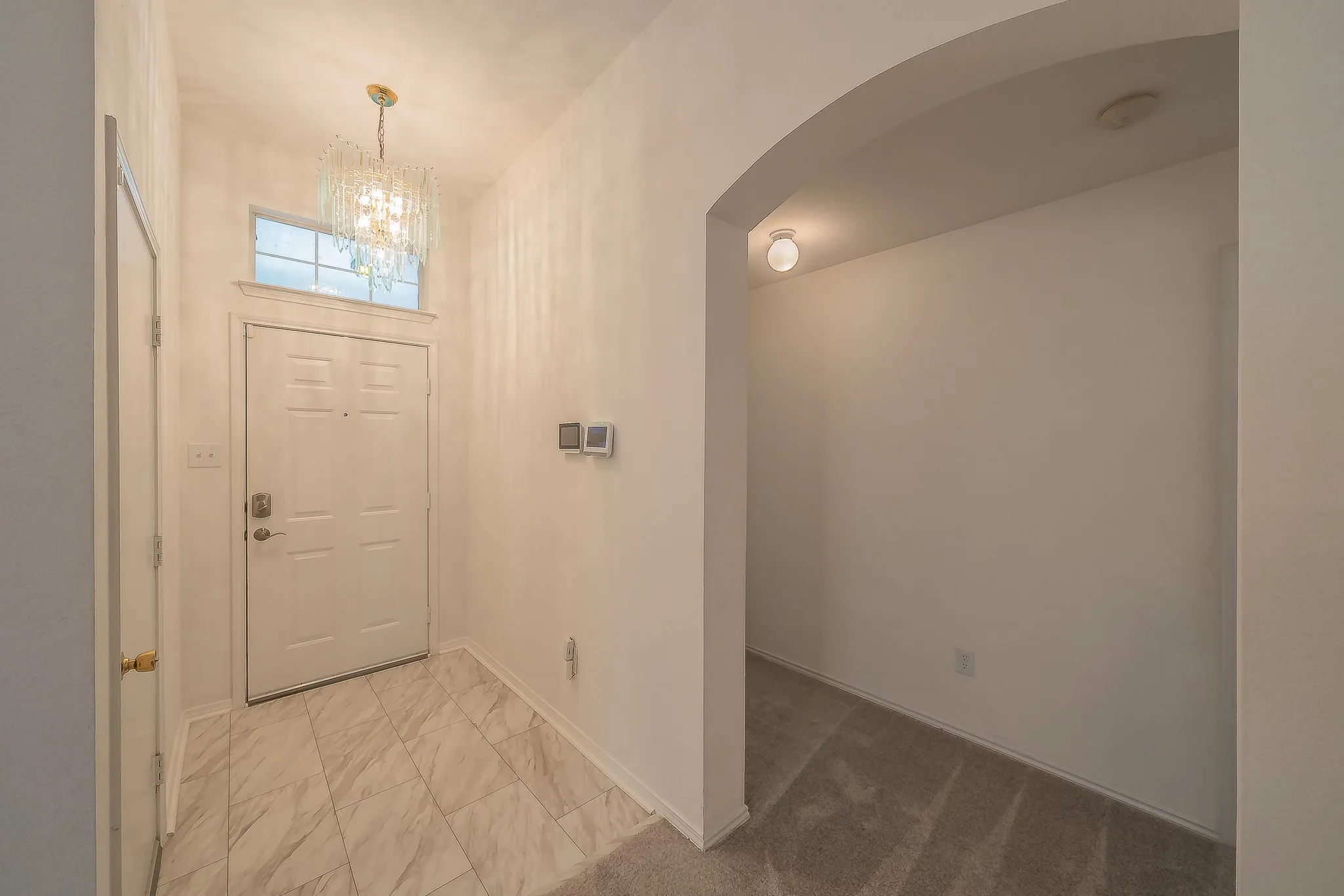 Single Family Residence For Sale in Tarrant County , 6833 Bluff View Drive, Watauga, Texas 76137, 4 Bedroom, 2 Bathroom, 2 Garage spaces, 1,957 Sqft, built in 2000, mls#21392972, Real Estate Agent in Watauga, Homes For Sale in Tarrant county, Homes For Sale in Watauga, Realtor in Watauga Texas, Real Estate Brokerage Independent Realty Texas, Luminita Cordes Realtor