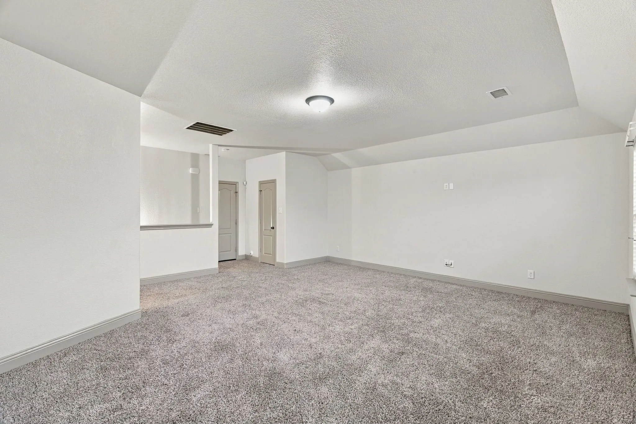 GREAT SPACE FOR THE KIDS PLAY ROOM, MAKE INTO A MEDIA ROOM OR LIVING SPACE