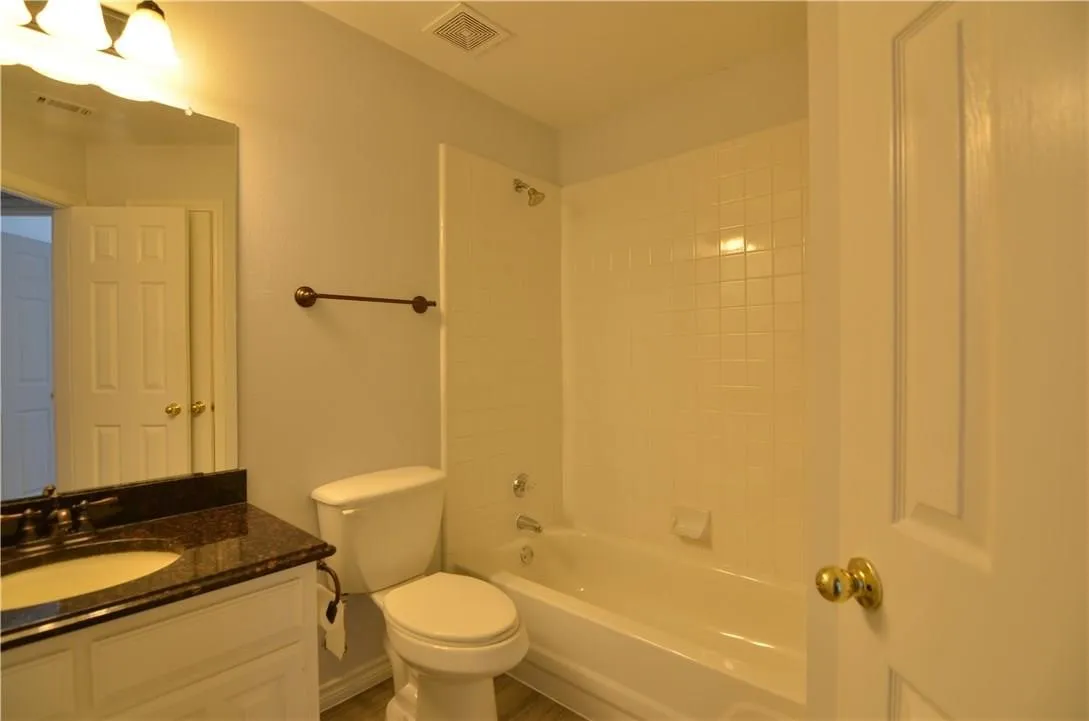 Single Family Residence For Rent in Collin County , 8113 Case Drive, Plano, Texas 75025, 3 Bedroom, 2 Bathroom, 2 Garage spaces, 1,664 Sqft, built in 1995, mls#21395878, Real Estate Agent in Plano, Homes For Rent in Collin county, Homes For Rent in Plano, Realtor in Plano Texas, Real Estate Brokerage Independent Realty Texas, Luminita Cordes Realtor