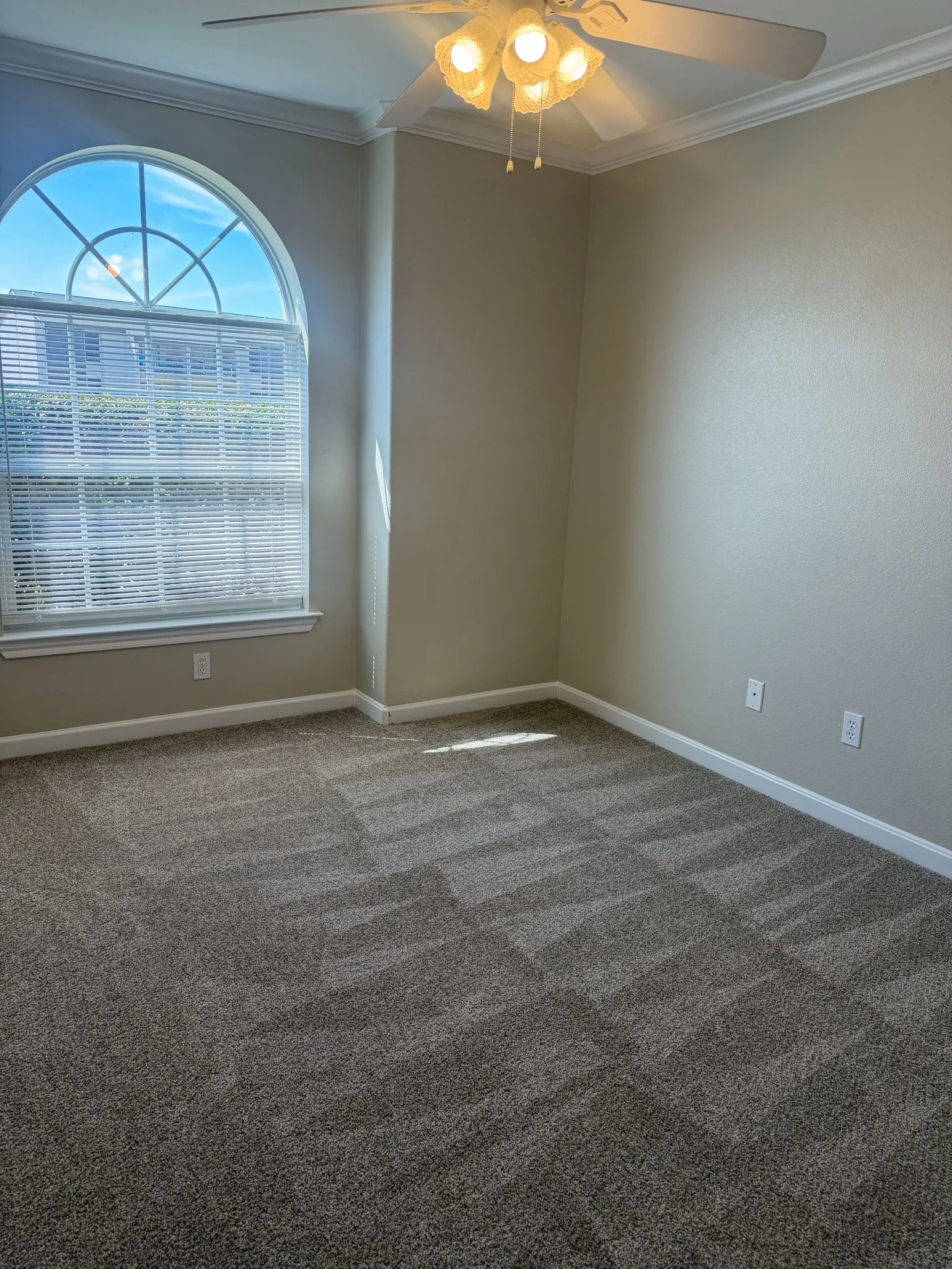 Duplex For Rent in Grayson County , 1611 Park Place, Sherman, Texas 75092, 3 Bedroom, 2 Bathroom, 1 Garage spaces, 1,316 Sqft, built in 2005, mls#21395886, Real Estate Agent in Sherman, Homes For Rent in Grayson county, Homes For Rent in Sherman, Realtor in Sherman Texas, Real Estate Brokerage Independent Realty Texas, Luminita Cordes Realtor