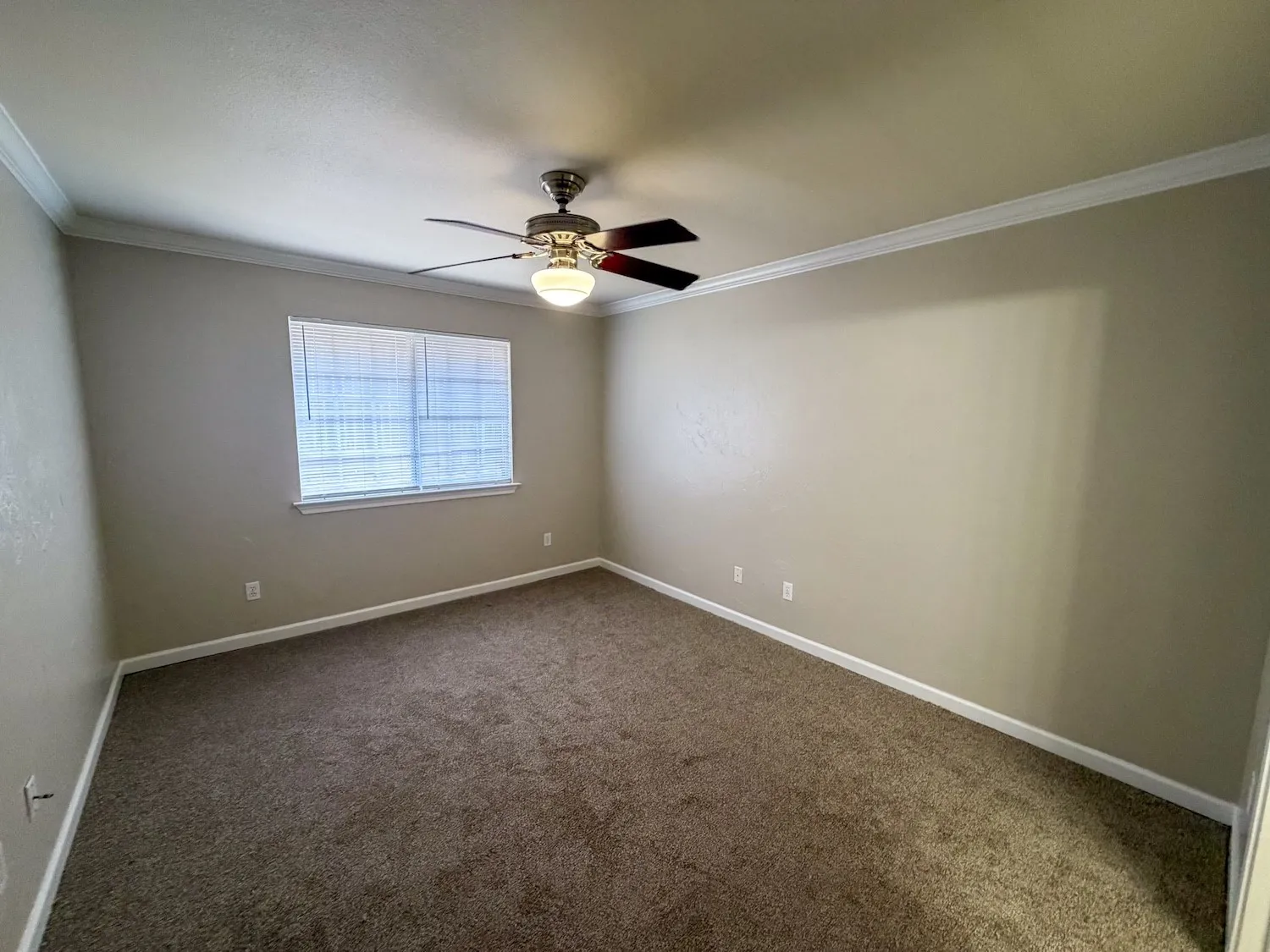 Duplex For Rent in Grayson County , 1611 Park Place, Sherman, Texas 75092, 3 Bedroom, 2 Bathroom, 1 Garage spaces, 1,316 Sqft, built in 2005, mls#21395886, Real Estate Agent in Sherman, Homes For Rent in Grayson county, Homes For Rent in Sherman, Realtor in Sherman Texas, Real Estate Brokerage Independent Realty Texas, Luminita Cordes Realtor