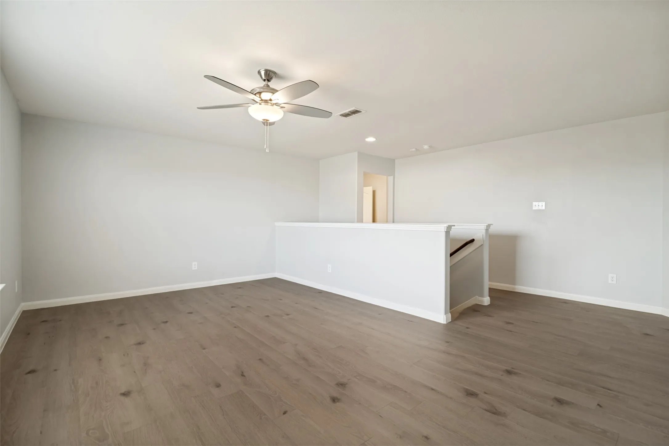 Single Family Residence For Sale in Kaufman County , 2045 Gardenia Drive, Forney, Texas 75126, 5 Bedroom, 3 Bathroom, 2 Garage spaces, 2,744 Sqft, built in 2014, mls#21395899, Real Estate Agent in Forney, Homes For Sale in Kaufman county, Homes For Sale in Forney, Realtor in Forney Texas, Real Estate Brokerage Independent Realty Texas, Luminita Cordes Realtor