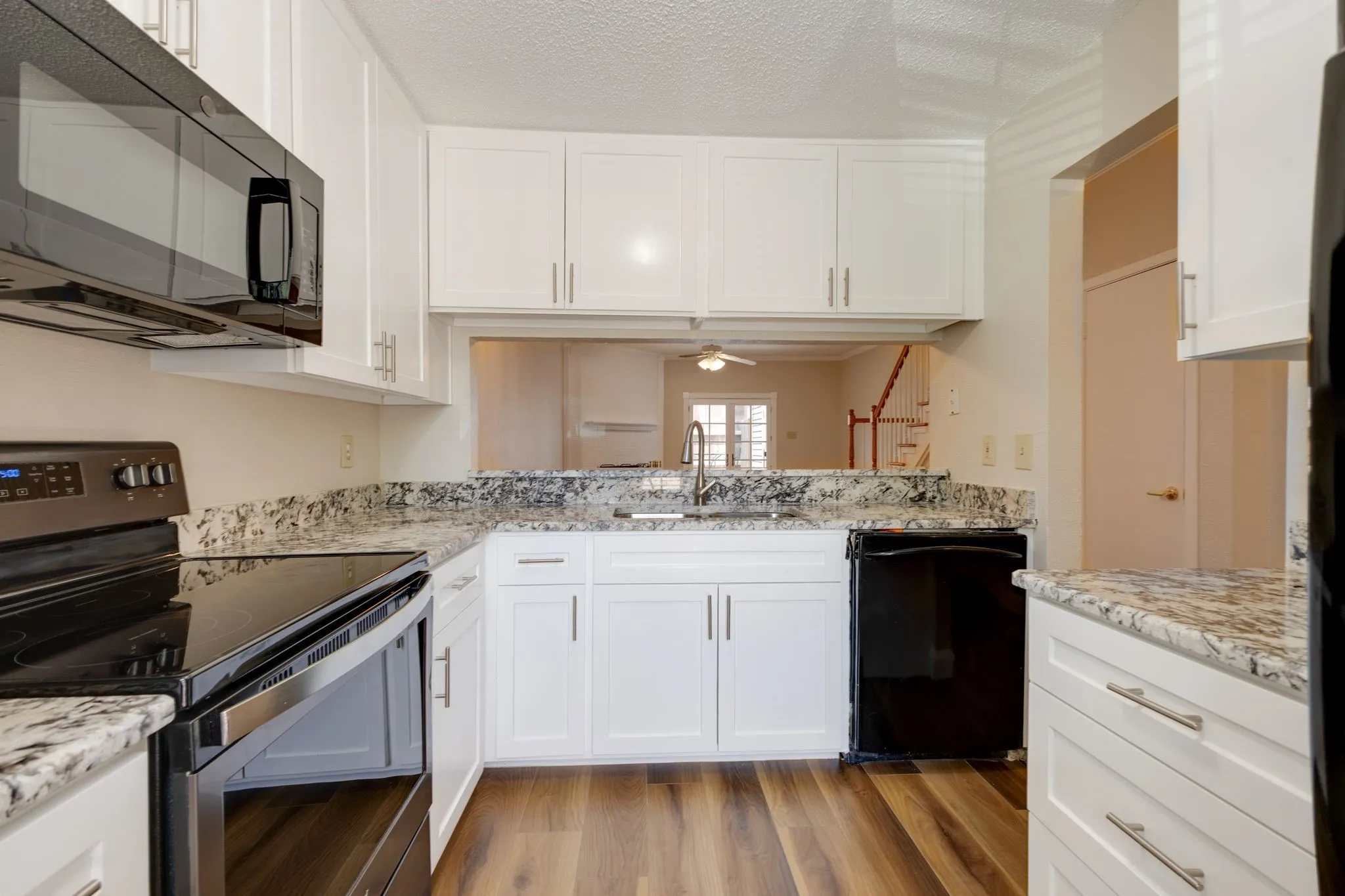 Condominium For Rent in Dallas County , 234 Samuel Boulevard P6, Coppell, Texas 75019, 2 Bedroom, 2 Bathroom, Garage spaces, 1,188 Sqft, built in 1984, mls#21392353, Real Estate Agent in Coppell, Homes For Rent in Dallas county, Homes For Rent in Coppell, Realtor in Coppell Texas, Real Estate Brokerage Independent Realty Texas, Luminita Cordes Realtor