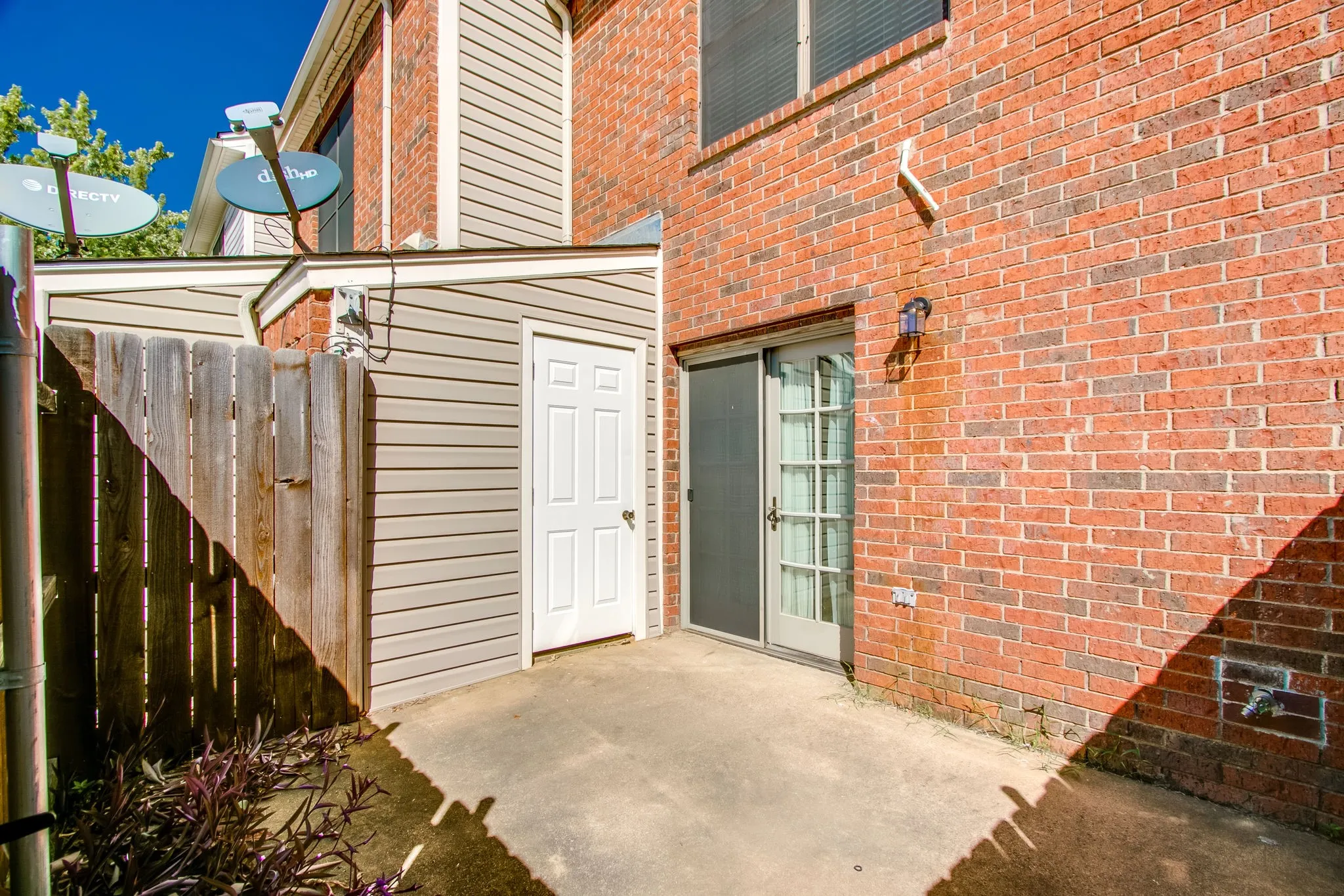 Condominium For Rent in Dallas County , 234 Samuel Boulevard P6, Coppell, Texas 75019, 2 Bedroom, 2 Bathroom, Garage spaces, 1,188 Sqft, built in 1984, mls#21392353, Real Estate Agent in Coppell, Homes For Rent in Dallas county, Homes For Rent in Coppell, Realtor in Coppell Texas, Real Estate Brokerage Independent Realty Texas, Luminita Cordes Realtor