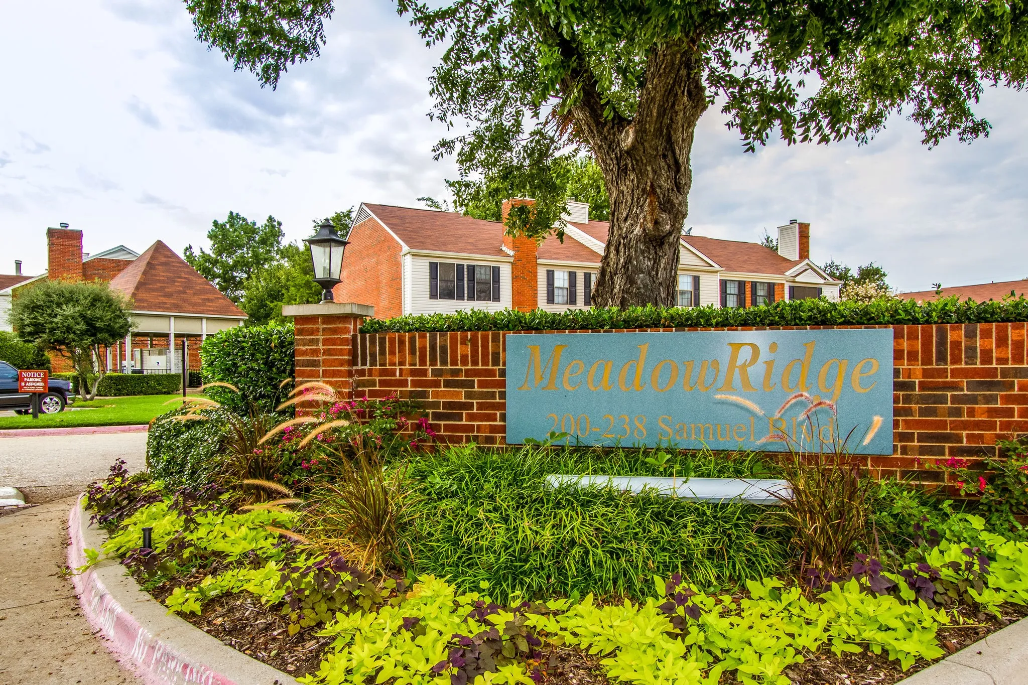 Condominium For Rent in Dallas County , 234 Samuel Boulevard P6, Coppell, Texas 75019, 2 Bedroom, 2 Bathroom, Garage spaces, 1,188 Sqft, built in 1984, mls#21392353, Real Estate Agent in Coppell, Homes For Rent in Dallas county, Homes For Rent in Coppell, Realtor in Coppell Texas, Real Estate Brokerage Independent Realty Texas, Luminita Cordes Realtor