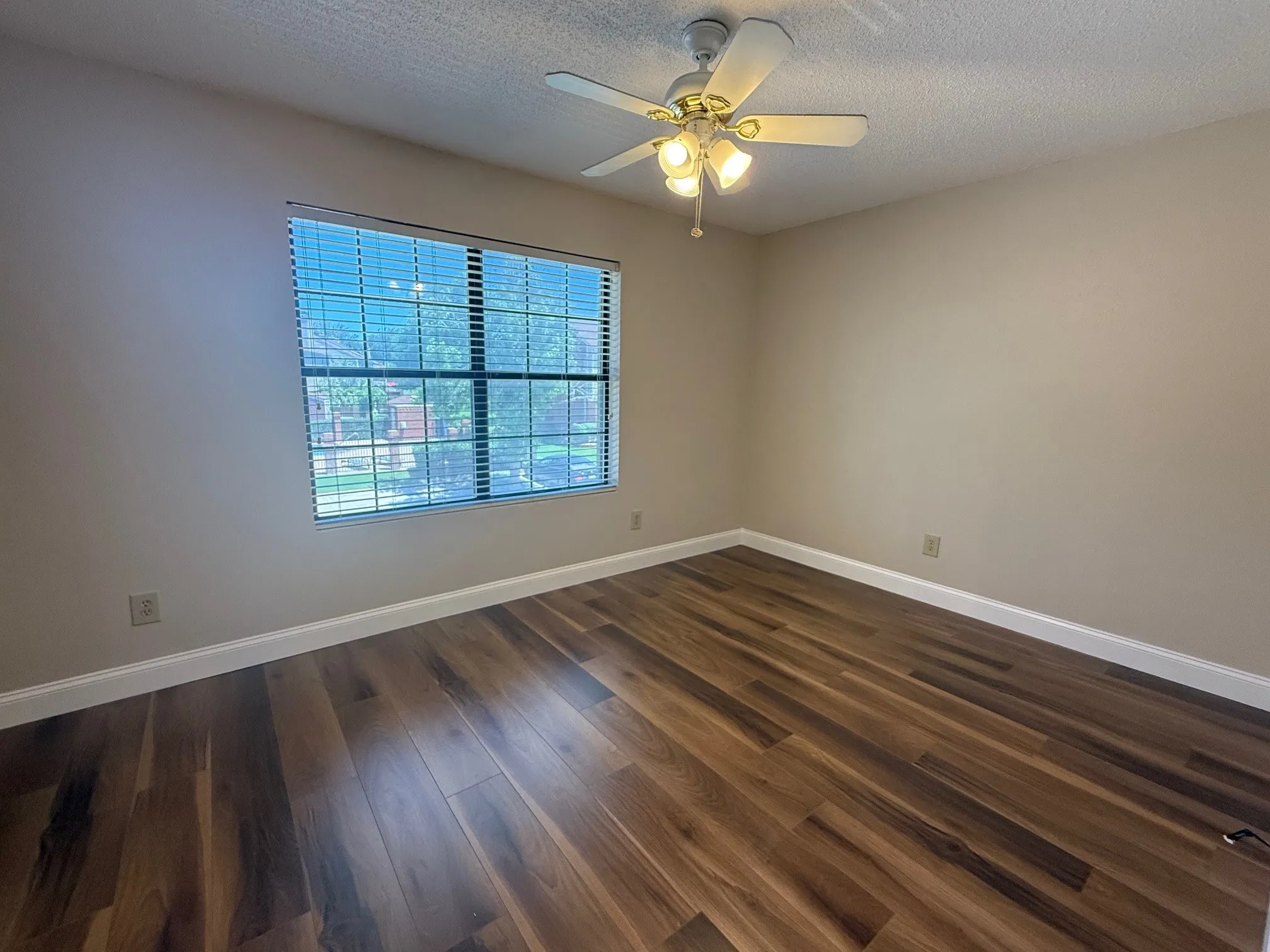 Condominium For Rent in Dallas County , 234 Samuel Boulevard P6, Coppell, Texas 75019, 2 Bedroom, 2 Bathroom, Garage spaces, 1,188 Sqft, built in 1984, mls#21392353, Real Estate Agent in Coppell, Homes For Rent in Dallas county, Homes For Rent in Coppell, Realtor in Coppell Texas, Real Estate Brokerage Independent Realty Texas, Luminita Cordes Realtor