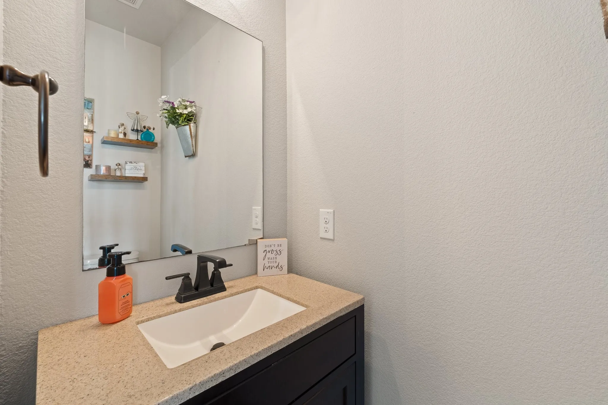 Single Family Residence For Sale in Johnson County , 2533 Lime Court, Burleson, Texas 76028, 4 Bedroom, 3 Bathroom, 2 Garage spaces, 2,447 Sqft, built in 2018, mls#21393356, Real Estate Agent in Burleson, Homes For Sale in Johnson county, Homes For Sale in Burleson, Realtor in Burleson Texas, Real Estate Brokerage Independent Realty Texas, Luminita Cordes Realtor