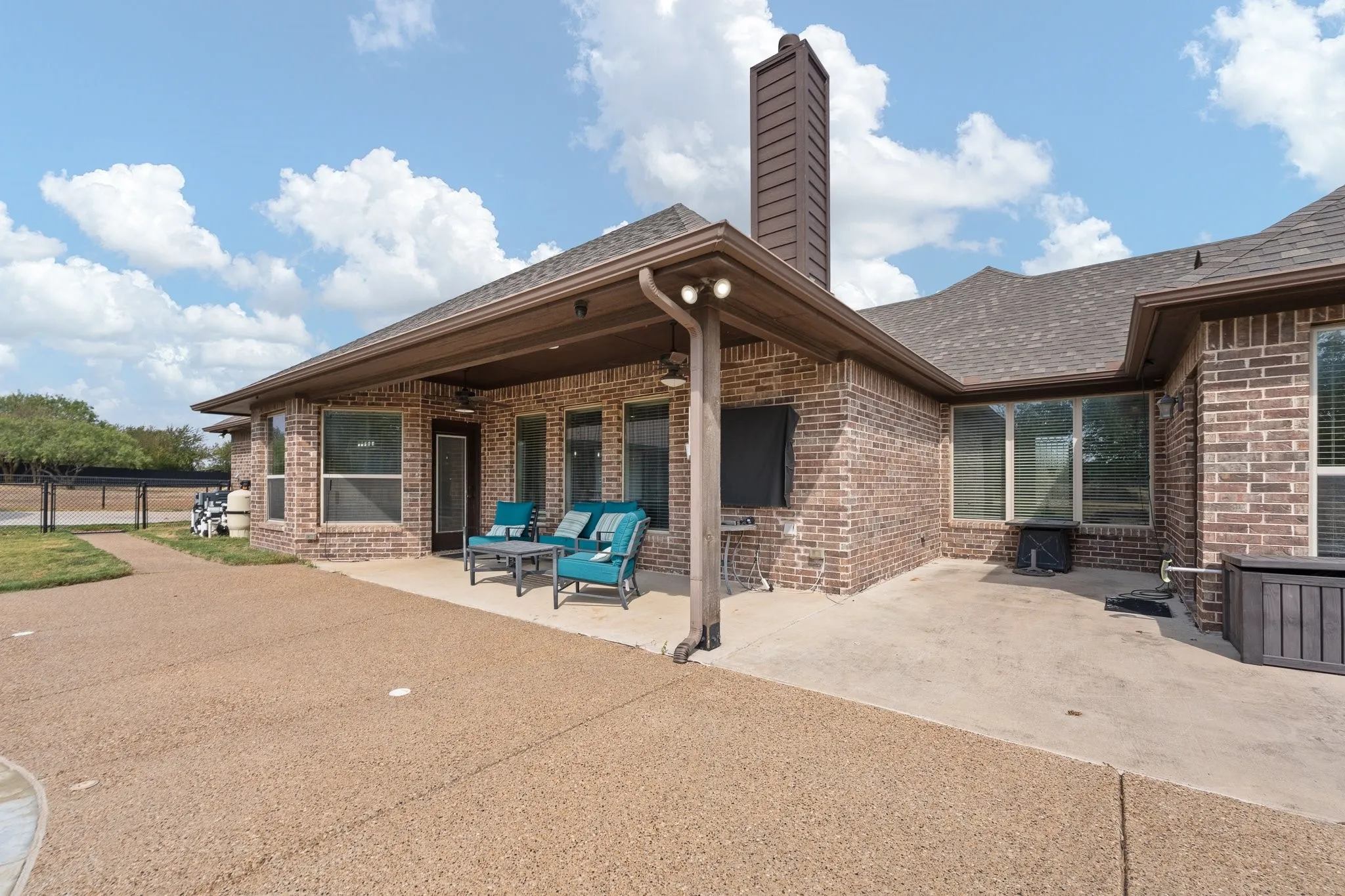 Single Family Residence For Sale in Johnson County , 2533 Lime Court, Burleson, Texas 76028, 4 Bedroom, 3 Bathroom, 2 Garage spaces, 2,447 Sqft, built in 2018, mls#21393356, Real Estate Agent in Burleson, Homes For Sale in Johnson county, Homes For Sale in Burleson, Realtor in Burleson Texas, Real Estate Brokerage Independent Realty Texas, Luminita Cordes Realtor