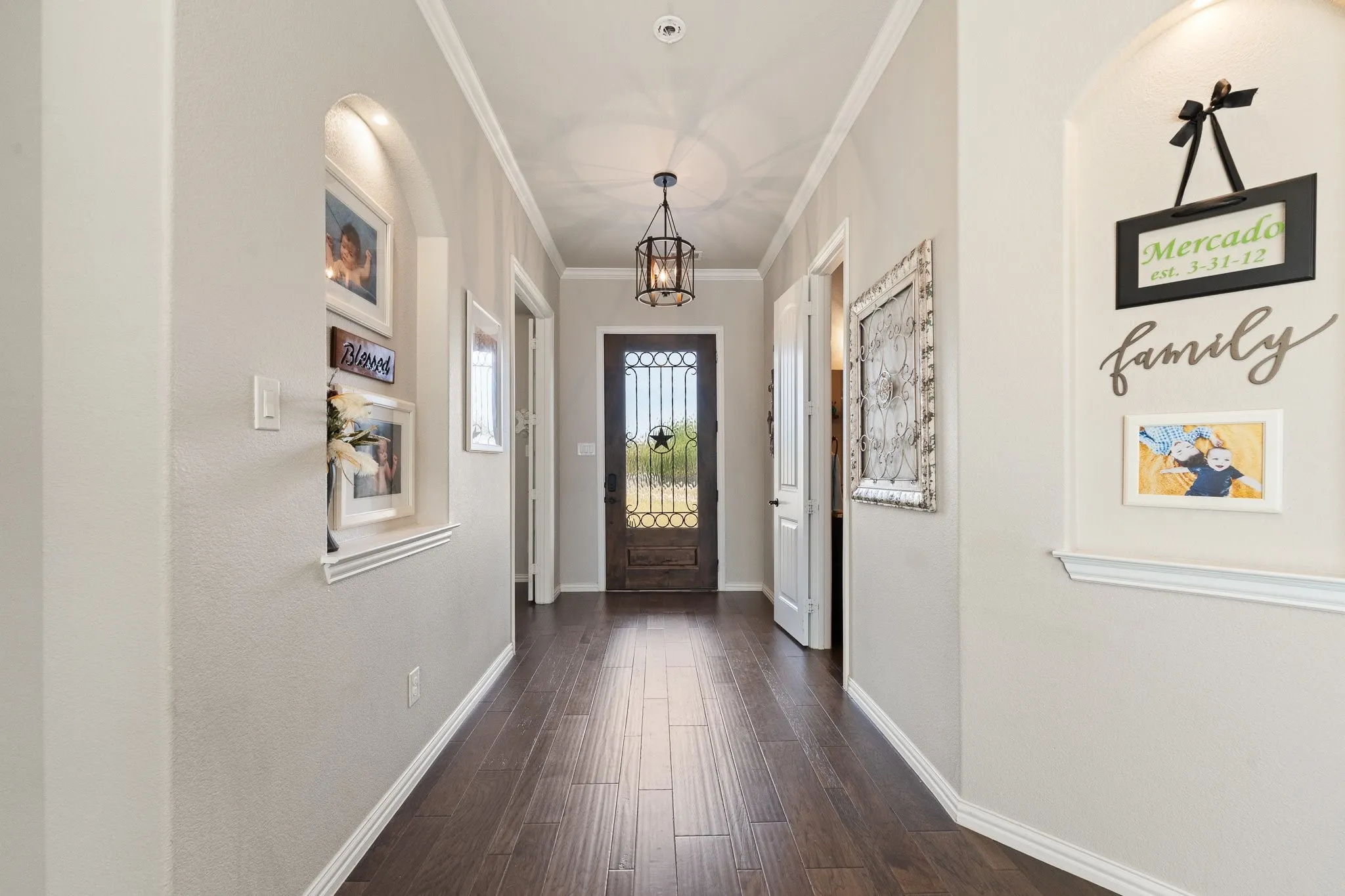 Single Family Residence For Sale in Johnson County , 2533 Lime Court, Burleson, Texas 76028, 4 Bedroom, 3 Bathroom, 2 Garage spaces, 2,447 Sqft, built in 2018, mls#21393356, Real Estate Agent in Burleson, Homes For Sale in Johnson county, Homes For Sale in Burleson, Realtor in Burleson Texas, Real Estate Brokerage Independent Realty Texas, Luminita Cordes Realtor