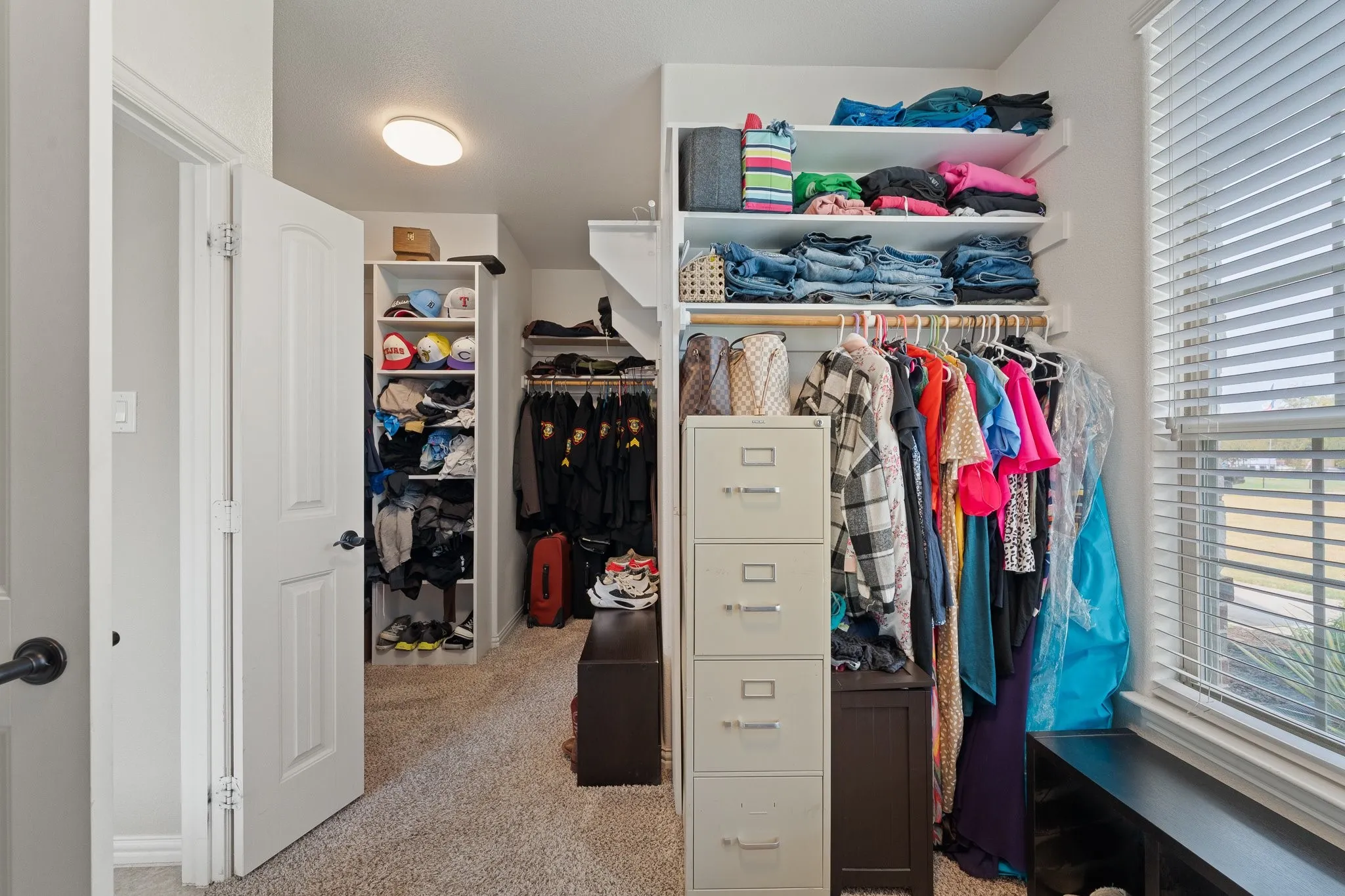 Single Family Residence For Sale in Johnson County , 2533 Lime Court, Burleson, Texas 76028, 4 Bedroom, 3 Bathroom, 2 Garage spaces, 2,447 Sqft, built in 2018, mls#21393356, Real Estate Agent in Burleson, Homes For Sale in Johnson county, Homes For Sale in Burleson, Realtor in Burleson Texas, Real Estate Brokerage Independent Realty Texas, Luminita Cordes Realtor