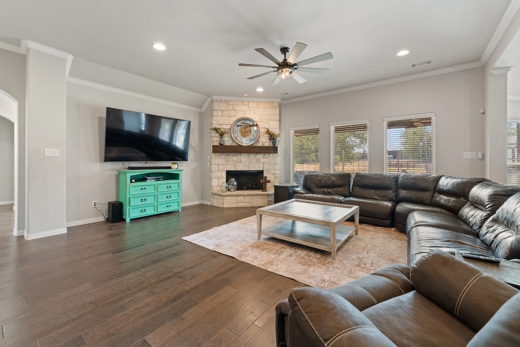 Single Family Residence For Sale in Johnson County , 2533 Lime Court, Burleson, Texas 76028, 4 Bedroom, 3 Bathroom, 2 Garage spaces, 2,447 Sqft, built in 2018, mls#21393356, Real Estate Agent in Burleson, Homes For Sale in Johnson county, Homes For Sale in Burleson, Realtor in Burleson Texas, Real Estate Brokerage Independent Realty Texas, Luminita Cordes Realtor