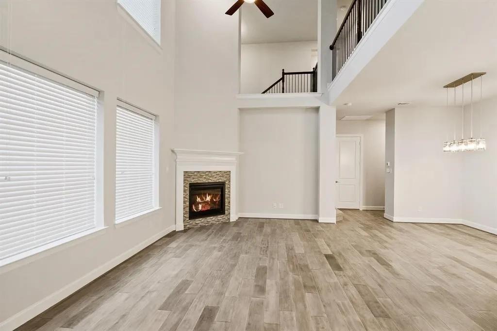 Single Family Residence For Rent in Collin County , 6305 Smithwick, Mc Kinney, Texas 75070, 3 Bedroom, 3 Bathroom, 2 Garage spaces, 2,730 Sqft, built in 2017, mls#21395865, Real Estate Agent in Mc Kinney, Homes For Rent in Collin county, Homes For Rent in Mc Kinney, Realtor in Mc Kinney Texas, Real Estate Brokerage Independent Realty Texas, Luminita Cordes Realtor