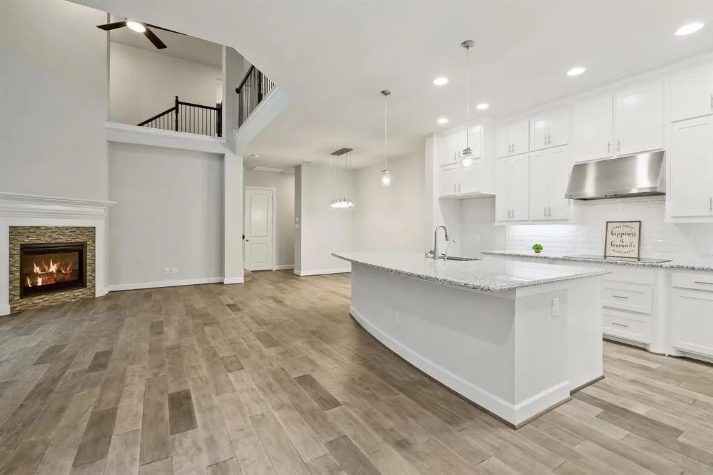 Single Family Residence For Rent