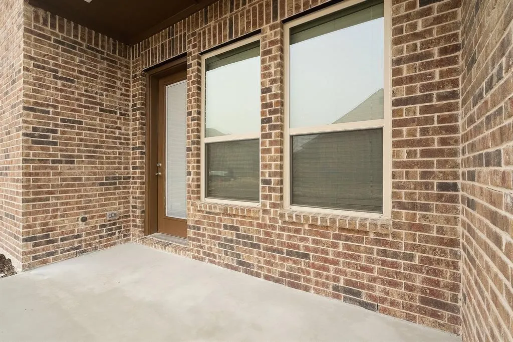 Single Family Residence For Rent in Collin County , 6305 Smithwick, Mc Kinney, Texas 75070, 3 Bedroom, 3 Bathroom, 2 Garage spaces, 2,730 Sqft, built in 2017, mls#21395865, Real Estate Agent in Mc Kinney, Homes For Rent in Collin county, Homes For Rent in Mc Kinney, Realtor in Mc Kinney Texas, Real Estate Brokerage Independent Realty Texas, Luminita Cordes Realtor