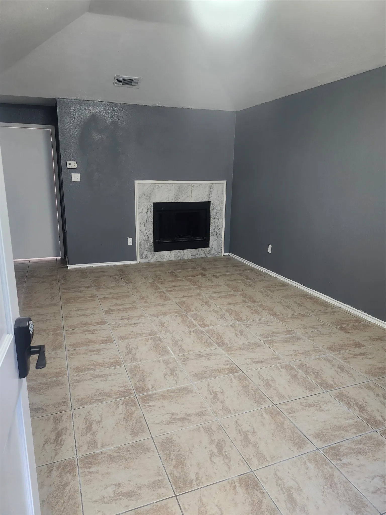 Single Family Residence For Sale in Dallas County , 1720 Medina Drive, Mesquite, Texas 75150, 3 Bedroom, 2 Bathroom, 2 Garage spaces, 1,585 Sqft, built in 1987, mls#21395902, Real Estate Agent in Mesquite, Homes For Sale in Dallas county, Homes For Sale in Mesquite, Realtor in Mesquite Texas, Real Estate Brokerage Independent Realty Texas, Luminita Cordes Realtor