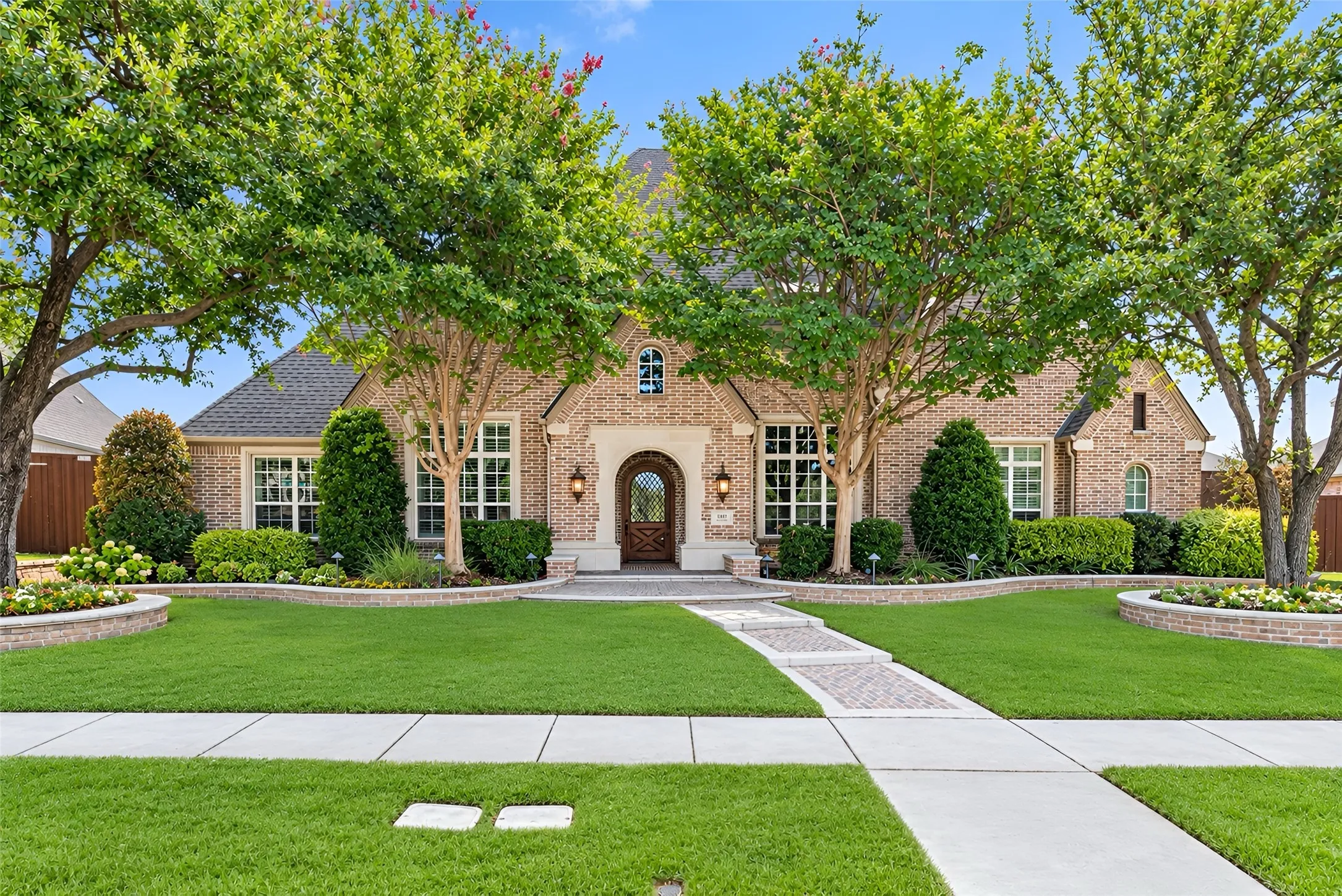 Single Family Residence For Sale in Collin County , 1819 Truscott Lane, Allen, Texas 75013, 5 Bedroom, 7 Bathroom, 4 Garage spaces, 5,540 Sqft, built in 2010, mls#21391746, Real Estate Agent in Allen, Homes For Sale in Collin county, Homes For Sale in Allen, Realtor in Allen Texas, Real Estate Brokerage Independent Realty Texas, Luminita Cordes Realtor