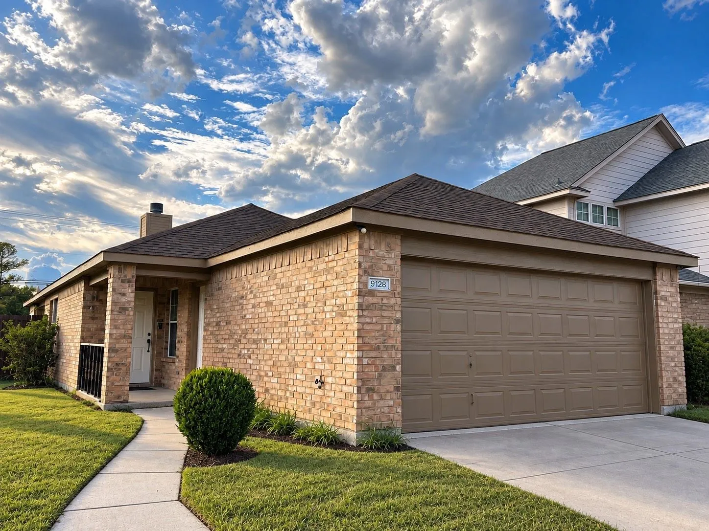 Single Family Residence For Rent in Tarrant County , 9128 Coral Lane, Fort Worth, Texas 76140, 3 Bedroom, 2 Bathroom, 2 Garage spaces, 1,343 Sqft, built in 2003, mls#21392804, Real Estate Agent in Fort Worth, Homes For Rent in Tarrant county, Homes For Rent in Fort Worth, Realtor in Fort Worth Texas, Real Estate Brokerage Independent Realty Texas, Luminita Cordes Realtor