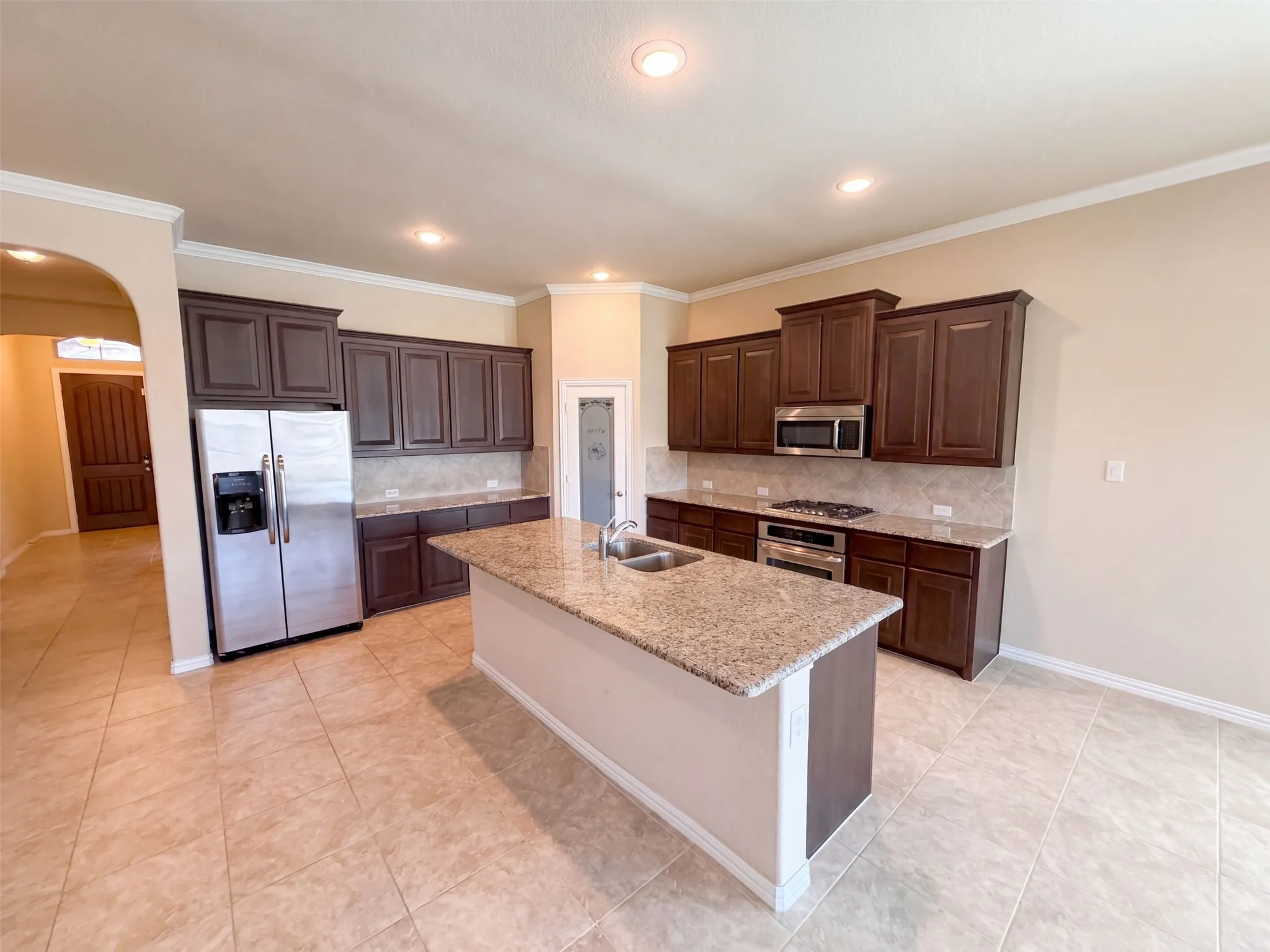 Single Family Residence For Sale in Denton County , 3912 Gennaker Drive, Denton, Texas 76210, 3 Bedroom, 2 Bathroom, 2 Garage spaces, 2,040 Sqft, built in 2016, mls#21395904, Real Estate Agent in Denton, Homes For Sale in Denton county, Homes For Sale in Denton, Realtor in Denton Texas, Real Estate Brokerage Independent Realty Texas, Luminita Cordes Realtor