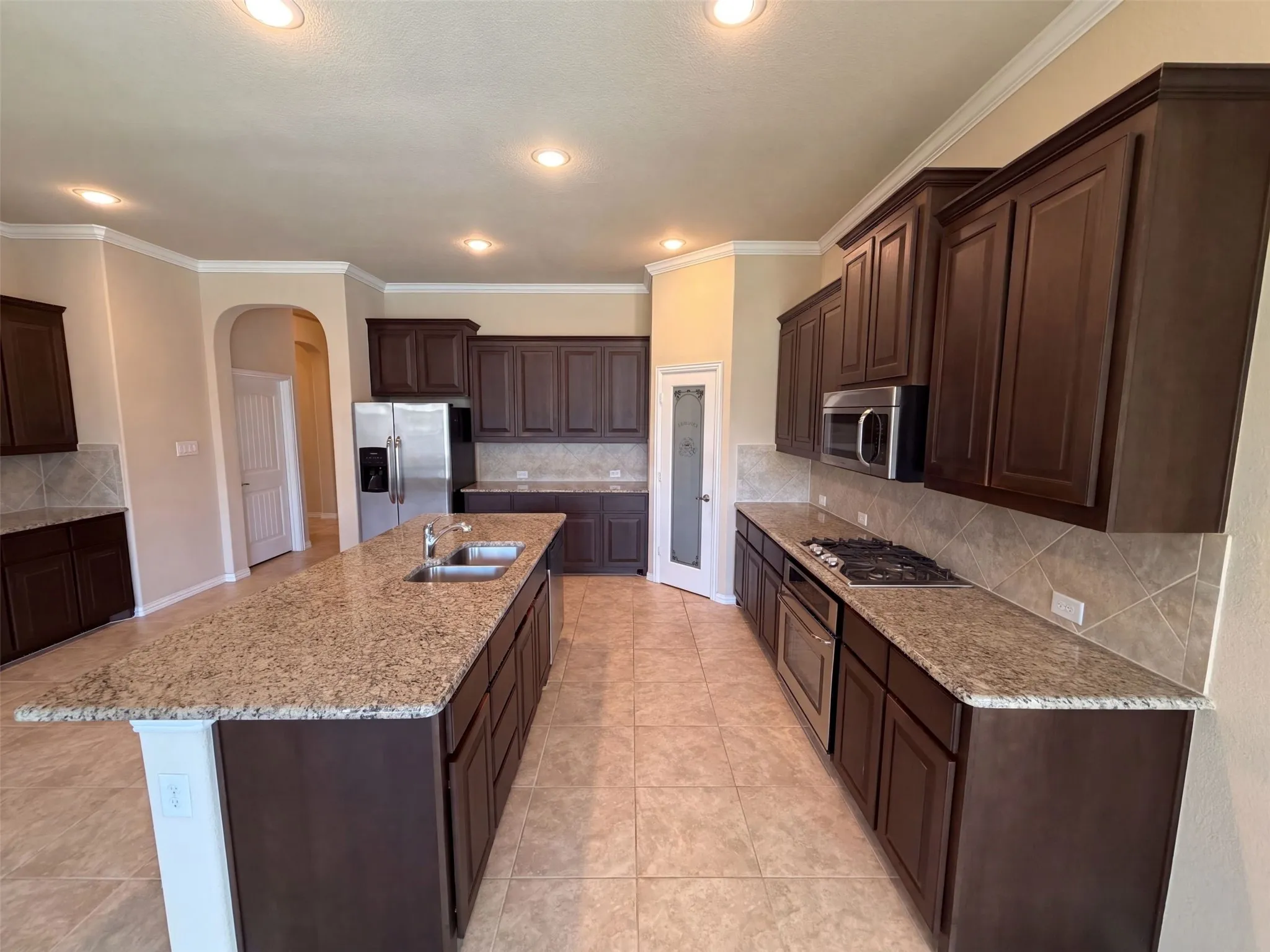 Single Family Residence For Sale in Denton County , 3912 Gennaker Drive, Denton, Texas 76210, 3 Bedroom, 2 Bathroom, 2 Garage spaces, 2,040 Sqft, built in 2016, mls#21395904, Real Estate Agent in Denton, Homes For Sale in Denton county, Homes For Sale in Denton, Realtor in Denton Texas, Real Estate Brokerage Independent Realty Texas, Luminita Cordes Realtor