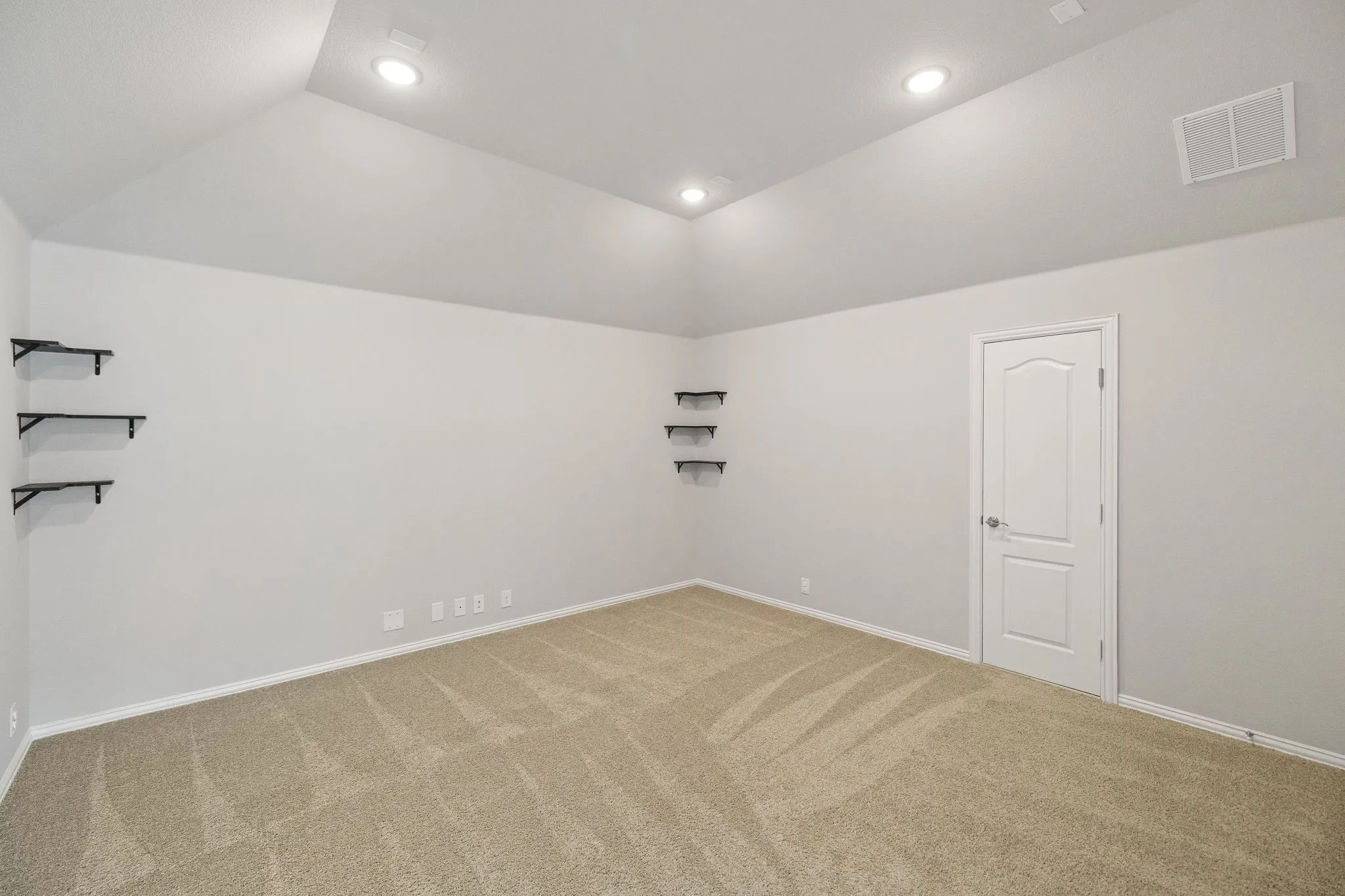 Single Family Residence For Sale in Collin County , 521 Birch Grove Drive, Wylie, Texas 75098, 4 Bedroom, 3 Bathroom, 2 Garage spaces, 3,285 Sqft, built in 2022, mls#21395885, Real Estate Agent in Wylie, Homes For Sale in Collin county, Homes For Sale in Wylie, Realtor in Wylie Texas, Real Estate Brokerage Independent Realty Texas, Luminita Cordes Realtor