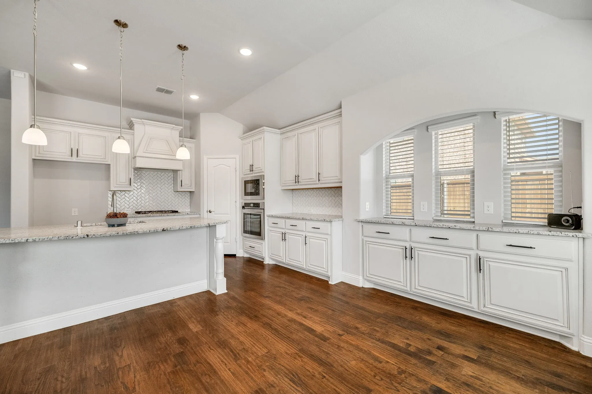 Single Family Residence For Sale in Collin County , 521 Birch Grove Drive, Wylie, Texas 75098, 4 Bedroom, 3 Bathroom, 2 Garage spaces, 3,285 Sqft, built in 2022, mls#21395885, Real Estate Agent in Wylie, Homes For Sale in Collin county, Homes For Sale in Wylie, Realtor in Wylie Texas, Real Estate Brokerage Independent Realty Texas, Luminita Cordes Realtor