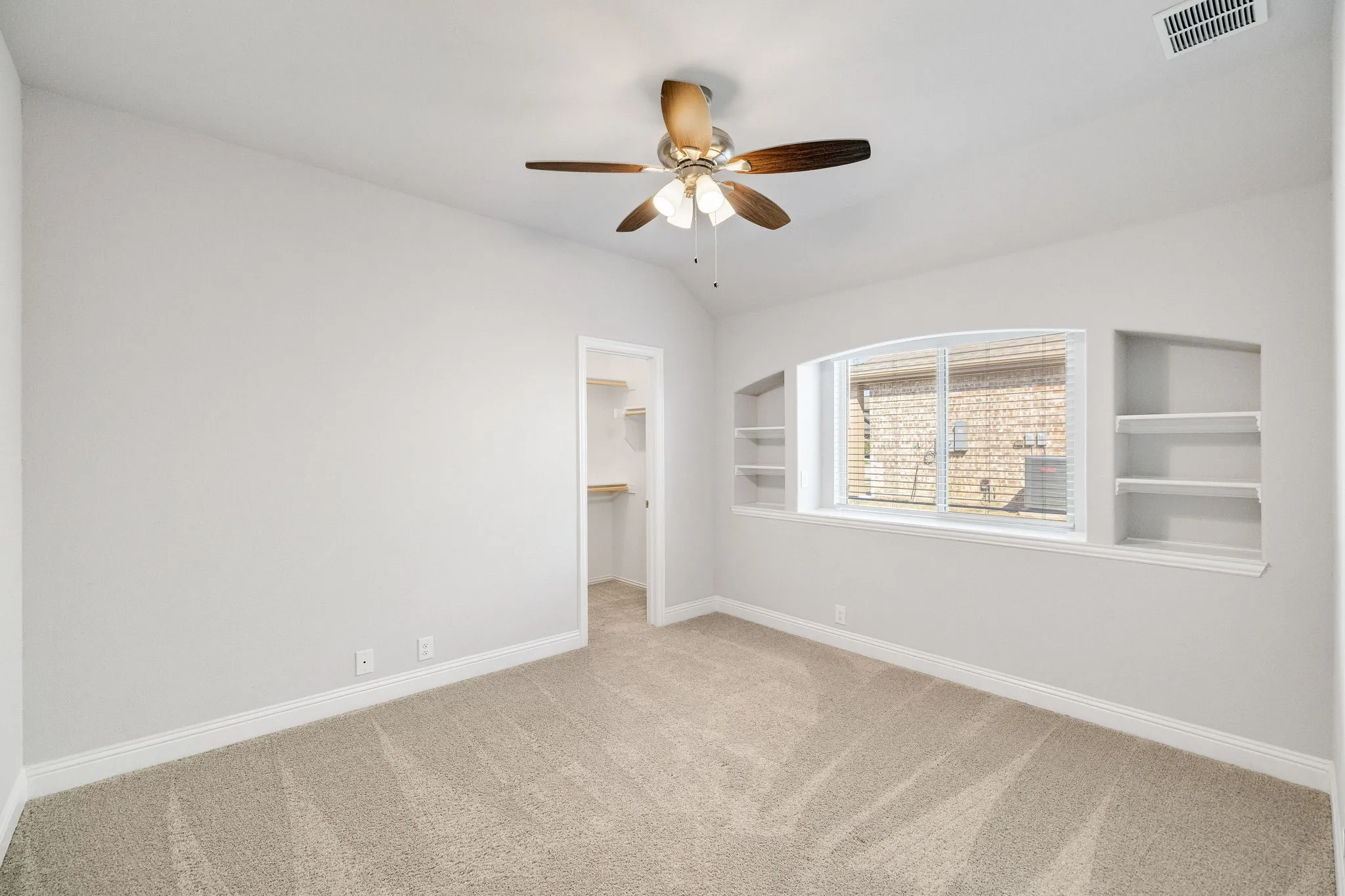 Single Family Residence For Sale in Collin County , 521 Birch Grove Drive, Wylie, Texas 75098, 4 Bedroom, 3 Bathroom, 2 Garage spaces, 3,285 Sqft, built in 2022, mls#21395885, Real Estate Agent in Wylie, Homes For Sale in Collin county, Homes For Sale in Wylie, Realtor in Wylie Texas, Real Estate Brokerage Independent Realty Texas, Luminita Cordes Realtor