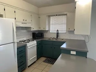 Duplex For Rent in Taylor County , 1414 Washington Boulevard, Abilene, Texas 79601, 1 Bedroom, 1 Bathroom, Garage spaces, 706 Sqft, built in 1958, mls#21395909, Real Estate Agent in Abilene, Homes For Rent in Taylor county, Homes For Rent in Abilene, Realtor in Abilene Texas, Real Estate Brokerage Independent Realty Texas, Luminita Cordes Realtor