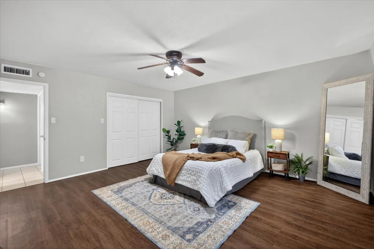 Single Family Residence For Sale in Tarrant County , 6506 Blackberry Drive, Arlington, Texas 76016, 3 Bedroom, 2 Bathroom, 2 Garage spaces, 1,709 Sqft, built in 1979, mls#21395045, Real Estate Agent in Arlington, Homes For Sale in Tarrant county, Homes For Sale in Arlington, Realtor in Arlington Texas, Real Estate Brokerage Independent Realty Texas, Luminita Cordes Realtor