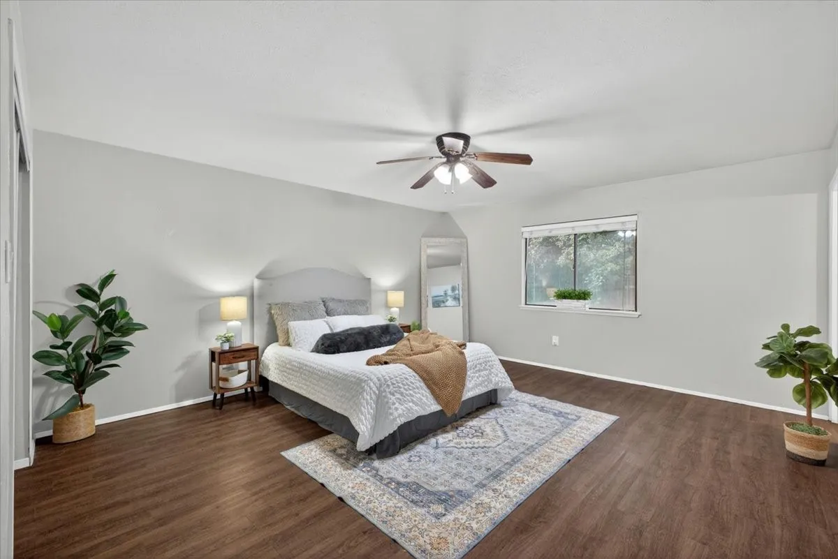Single Family Residence For Sale in Tarrant County , 6506 Blackberry Drive, Arlington, Texas 76016, 3 Bedroom, 2 Bathroom, 2 Garage spaces, 1,709 Sqft, built in 1979, mls#21395045, Real Estate Agent in Arlington, Homes For Sale in Tarrant county, Homes For Sale in Arlington, Realtor in Arlington Texas, Real Estate Brokerage Independent Realty Texas, Luminita Cordes Realtor