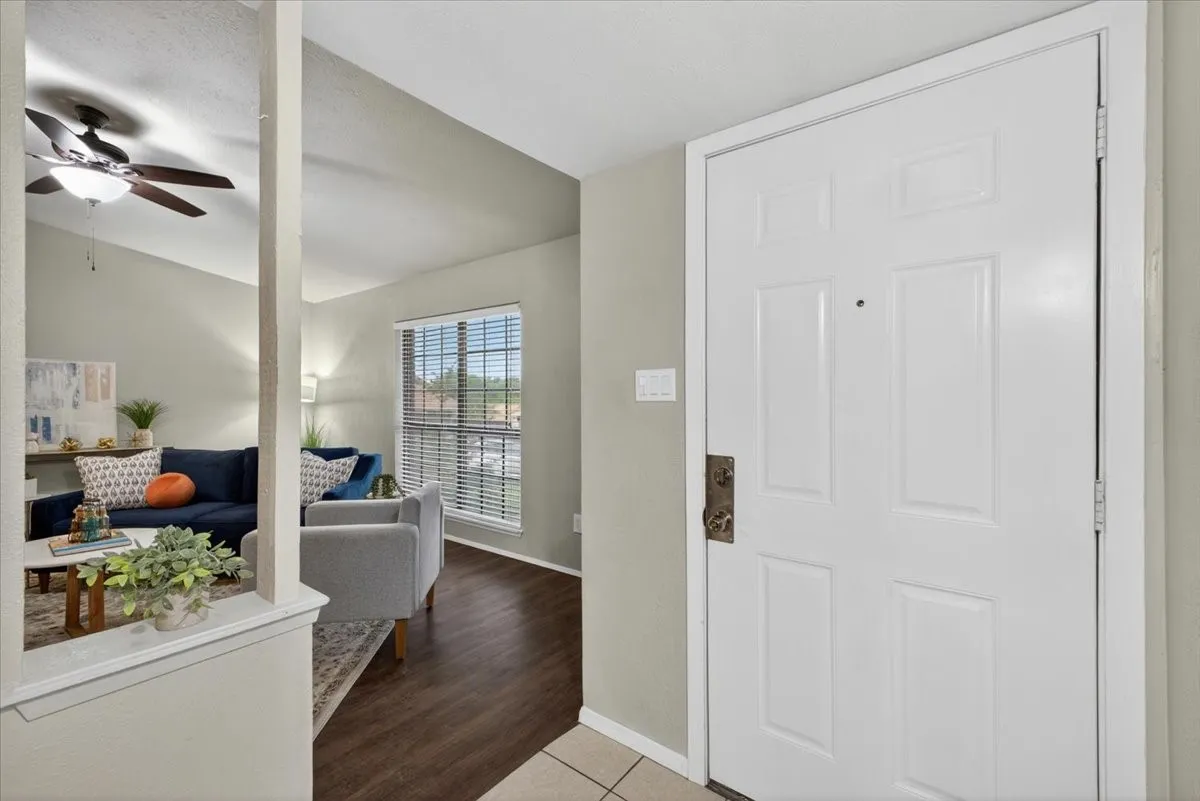 Single Family Residence For Sale in Tarrant County , 6506 Blackberry Drive, Arlington, Texas 76016, 3 Bedroom, 2 Bathroom, 2 Garage spaces, 1,709 Sqft, built in 1979, mls#21395045, Real Estate Agent in Arlington, Homes For Sale in Tarrant county, Homes For Sale in Arlington, Realtor in Arlington Texas, Real Estate Brokerage Independent Realty Texas, Luminita Cordes Realtor