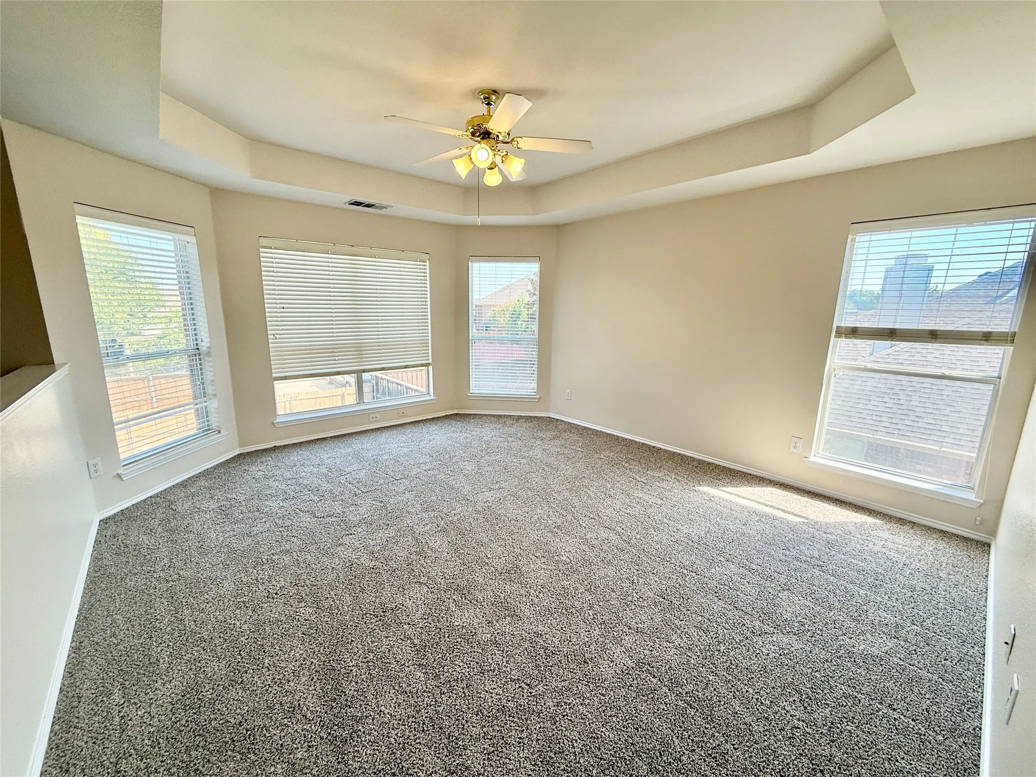 Single Family Residence For Rent in Denton County , 5828 Southmoor Lane, The Colony, Texas 75056, 4 Bedroom, 3 Bathroom, 2 Garage spaces, 2,849 Sqft, built in 2000, mls#21395915, Real Estate Agent in The Colony, Homes For Rent in Denton county, Homes For Rent in The Colony, Realtor in The Colony Texas, Real Estate Brokerage Independent Realty Texas, Luminita Cordes Realtor