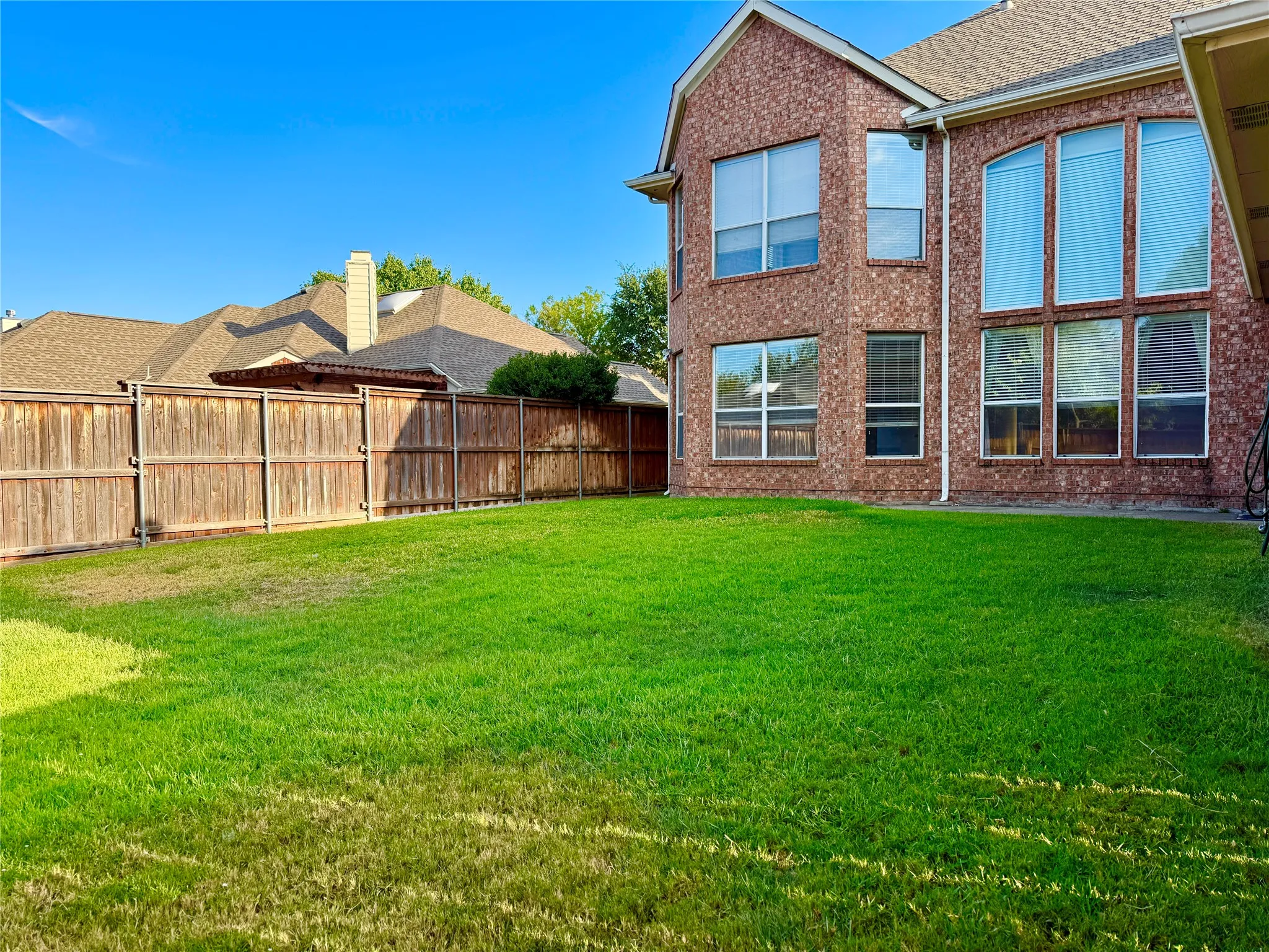 Single Family Residence For Rent in Denton County , 5828 Southmoor Lane, The Colony, Texas 75056, 4 Bedroom, 3 Bathroom, 2 Garage spaces, 2,849 Sqft, built in 2000, mls#21395915, Real Estate Agent in The Colony, Homes For Rent in Denton county, Homes For Rent in The Colony, Realtor in The Colony Texas, Real Estate Brokerage Independent Realty Texas, Luminita Cordes Realtor