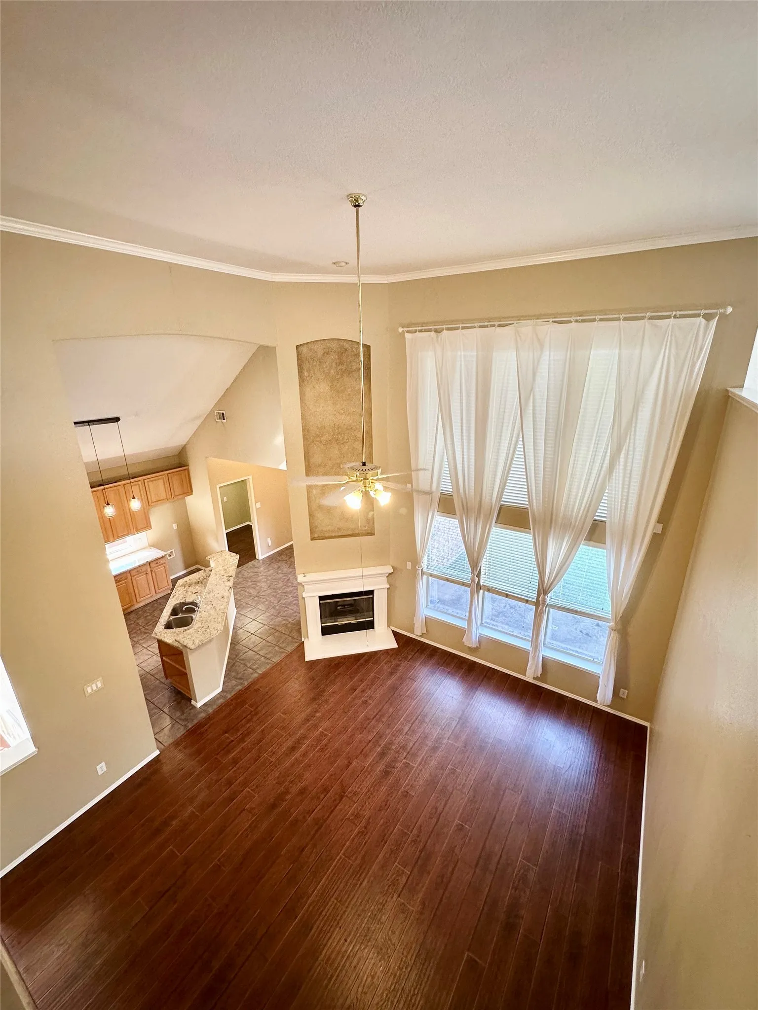 Single Family Residence For Rent in Denton County , 5828 Southmoor Lane, The Colony, Texas 75056, 4 Bedroom, 3 Bathroom, 2 Garage spaces, 2,849 Sqft, built in 2000, mls#21395915, Real Estate Agent in The Colony, Homes For Rent in Denton county, Homes For Rent in The Colony, Realtor in The Colony Texas, Real Estate Brokerage Independent Realty Texas, Luminita Cordes Realtor