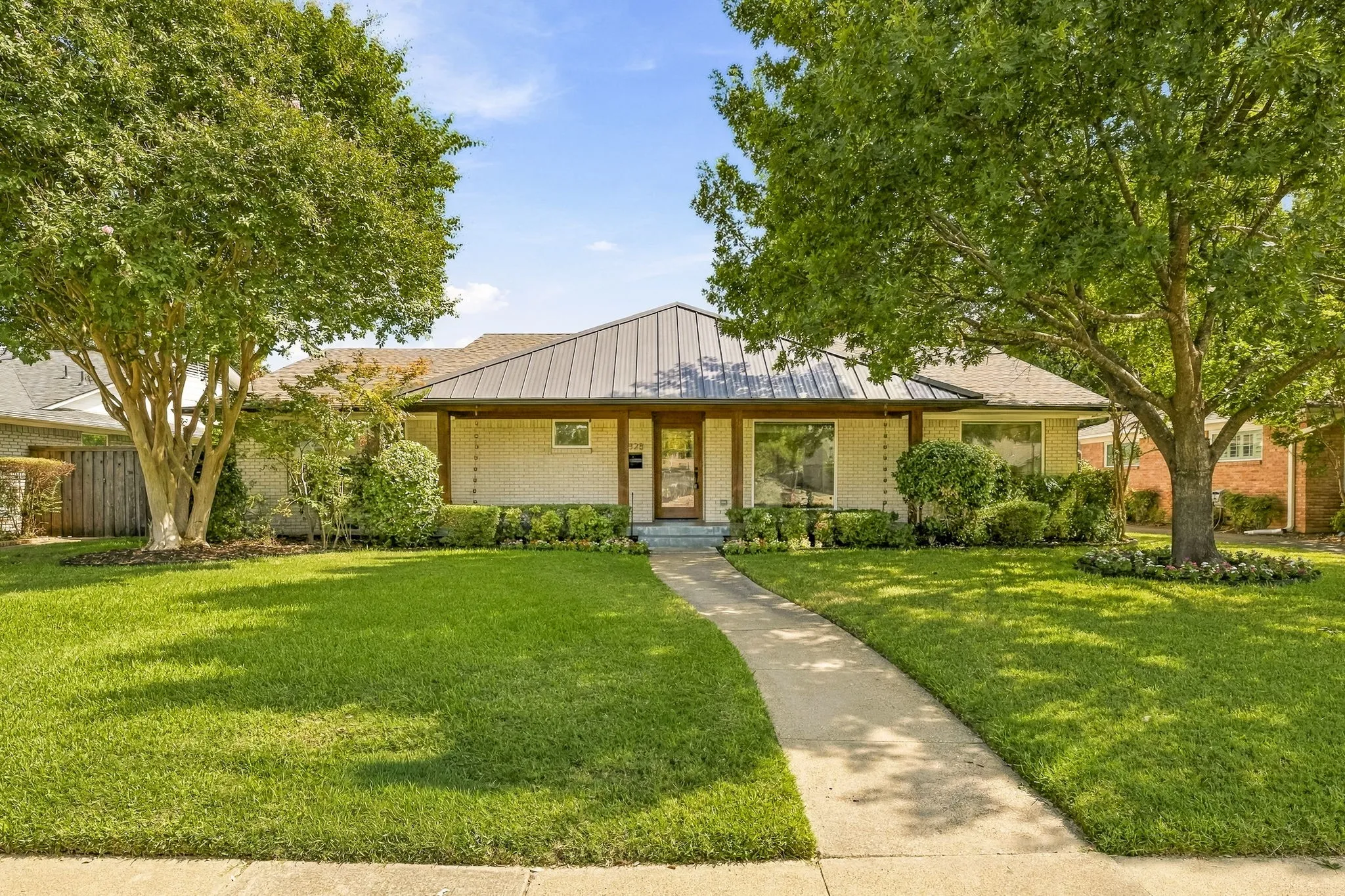Single Family Residence For Sale