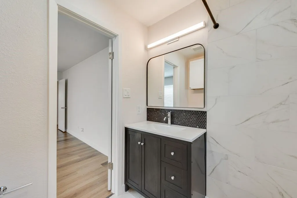 Single Family Residence For Rent in Dallas County , 2833 Linden Lea, Irving, Texas 75061, 3 Bedroom, 2 Bathroom, 2 Garage spaces, 1,518 Sqft, built in 1962, mls#21362788, Real Estate Agent in Irving, Homes For Rent in Dallas county, Homes For Rent in Irving, Realtor in Irving Texas, Real Estate Brokerage Independent Realty Texas, Luminita Cordes Realtor