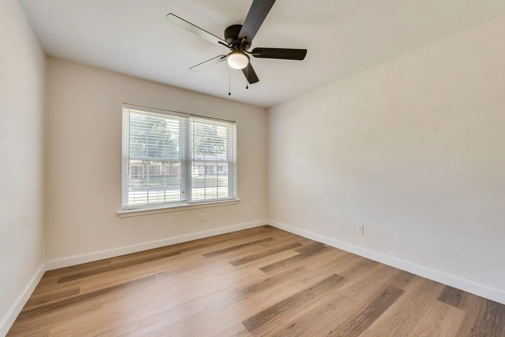 Single Family Residence For Rent in Dallas County , 2833 Linden Lea, Irving, Texas 75061, 3 Bedroom, 2 Bathroom, 2 Garage spaces, 1,518 Sqft, built in 1962, mls#21362788, Real Estate Agent in Irving, Homes For Rent in Dallas county, Homes For Rent in Irving, Realtor in Irving Texas, Real Estate Brokerage Independent Realty Texas, Luminita Cordes Realtor