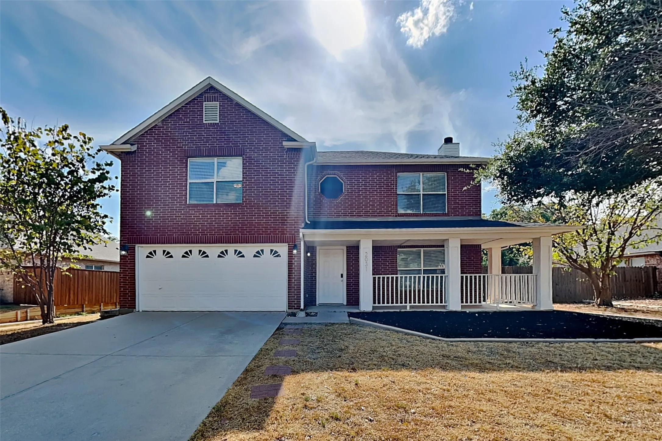 Single Family Residence For Rent in Denton County , 2031 Yellowstone Lane, Corinth, Texas 76210, 4 Bedroom, 3 Bathroom, 2 Garage spaces, 2,135 Sqft, built in 1998, mls#21395917, Real Estate Agent in Corinth, Homes For Rent in Denton county, Homes For Rent in Corinth, Realtor in Corinth Texas, Real Estate Brokerage Independent Realty Texas, Luminita Cordes Realtor