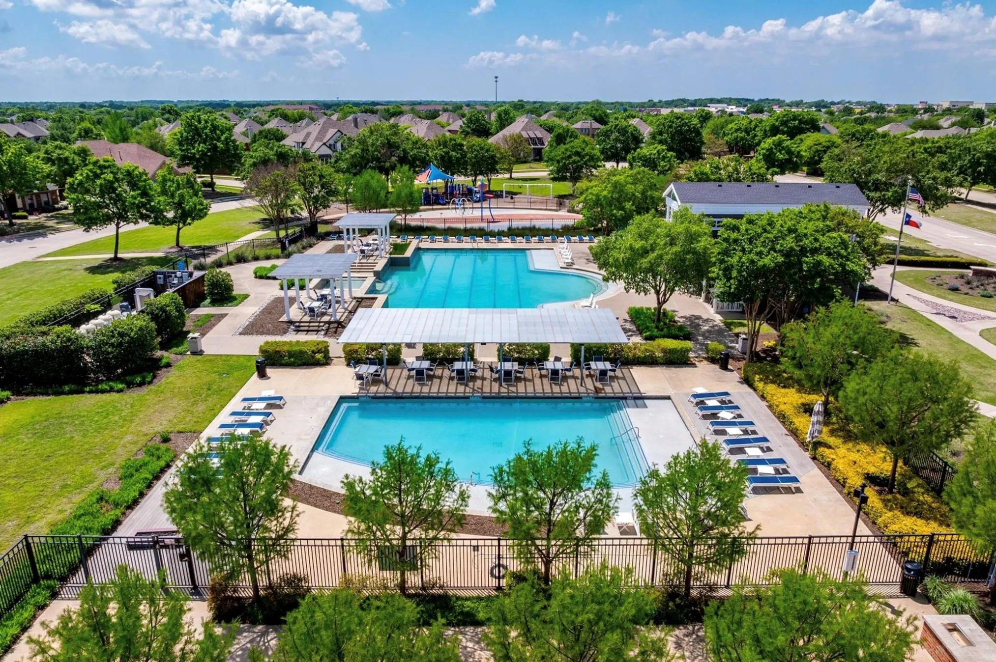 Single Family Residence For Sale in Collin County , 2909 Pioneer Drive, Melissa, Texas 75454, 4 Bedroom, 4 Bathroom, 3 Garage spaces, 3,175 Sqft, built in 2010, mls#21395771, Real Estate Agent in Melissa, Homes For Sale in Collin county, Homes For Sale in Melissa, Realtor in Melissa Texas, Real Estate Brokerage Independent Realty Texas, Luminita Cordes Realtor