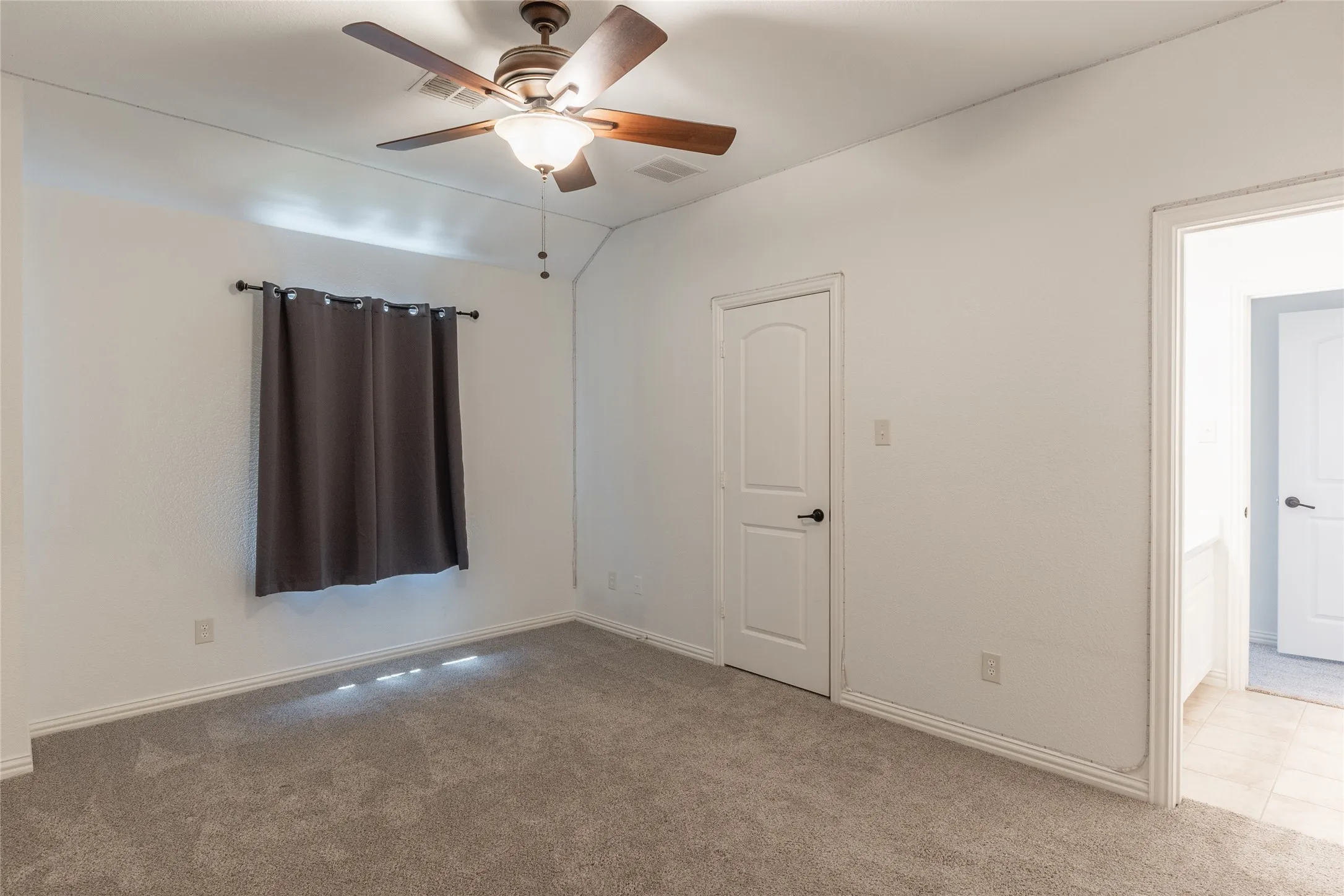 Single Family Residence For Sale in Collin County , 2909 Pioneer Drive, Melissa, Texas 75454, 4 Bedroom, 4 Bathroom, 3 Garage spaces, 3,175 Sqft, built in 2010, mls#21395771, Real Estate Agent in Melissa, Homes For Sale in Collin county, Homes For Sale in Melissa, Realtor in Melissa Texas, Real Estate Brokerage Independent Realty Texas, Luminita Cordes Realtor
