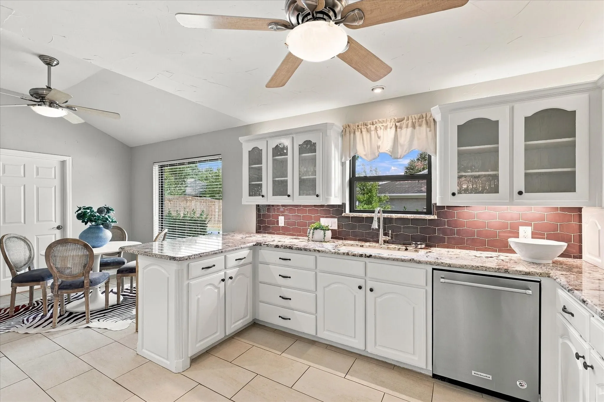 Single Family Residence For Sale in Tarrant County , 5104 Blue Sage Road, Fort Worth, Texas 76132, 4 Bedroom, 3 Bathroom, 2 Garage spaces, 2,517 Sqft, built in 1975, mls#21395042, Real Estate Agent in Fort Worth, Homes For Sale in Tarrant county, Homes For Sale in Fort Worth, Realtor in Fort Worth Texas, Real Estate Brokerage Independent Realty Texas, Luminita Cordes Realtor