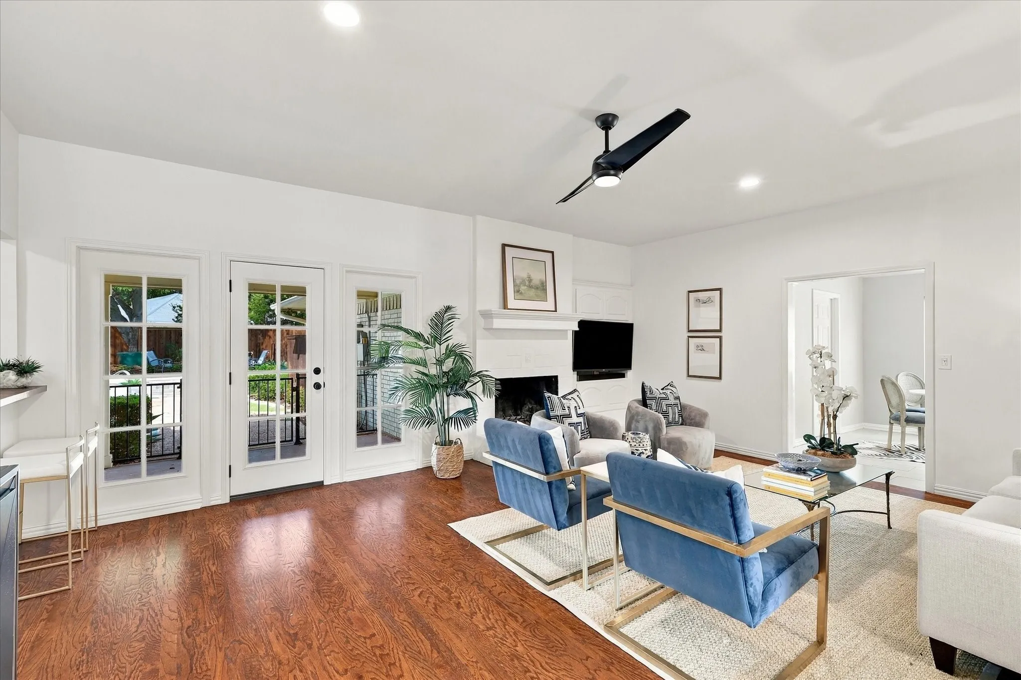 Single Family Residence For Sale in Tarrant County , 5104 Blue Sage Road, Fort Worth, Texas 76132, 4 Bedroom, 3 Bathroom, 2 Garage spaces, 2,517 Sqft, built in 1975, mls#21395042, Real Estate Agent in Fort Worth, Homes For Sale in Tarrant county, Homes For Sale in Fort Worth, Realtor in Fort Worth Texas, Real Estate Brokerage Independent Realty Texas, Luminita Cordes Realtor