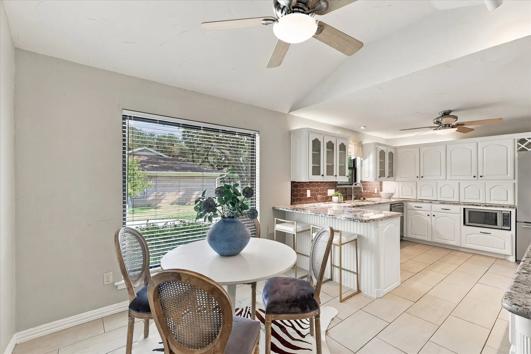 Single Family Residence For Sale in Tarrant County , 5104 Blue Sage Road, Fort Worth, Texas 76132, 4 Bedroom, 3 Bathroom, 2 Garage spaces, 2,517 Sqft, built in 1975, mls#21395042, Real Estate Agent in Fort Worth, Homes For Sale in Tarrant county, Homes For Sale in Fort Worth, Realtor in Fort Worth Texas, Real Estate Brokerage Independent Realty Texas, Luminita Cordes Realtor